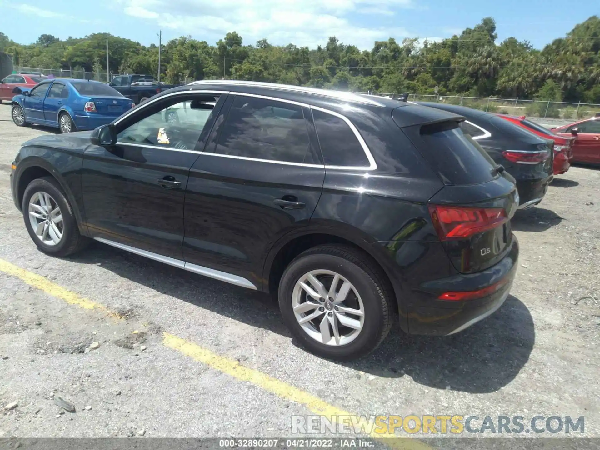 3 Photograph of a damaged car WA1ANAFY1L2085054 AUDI Q5 2020