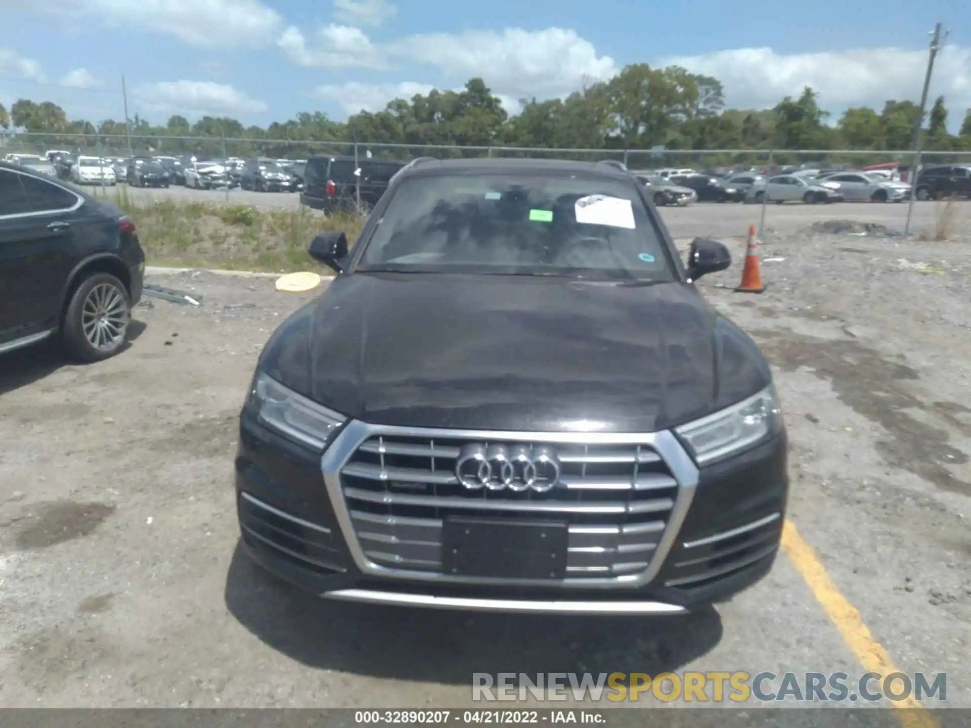 6 Photograph of a damaged car WA1ANAFY1L2085054 AUDI Q5 2020