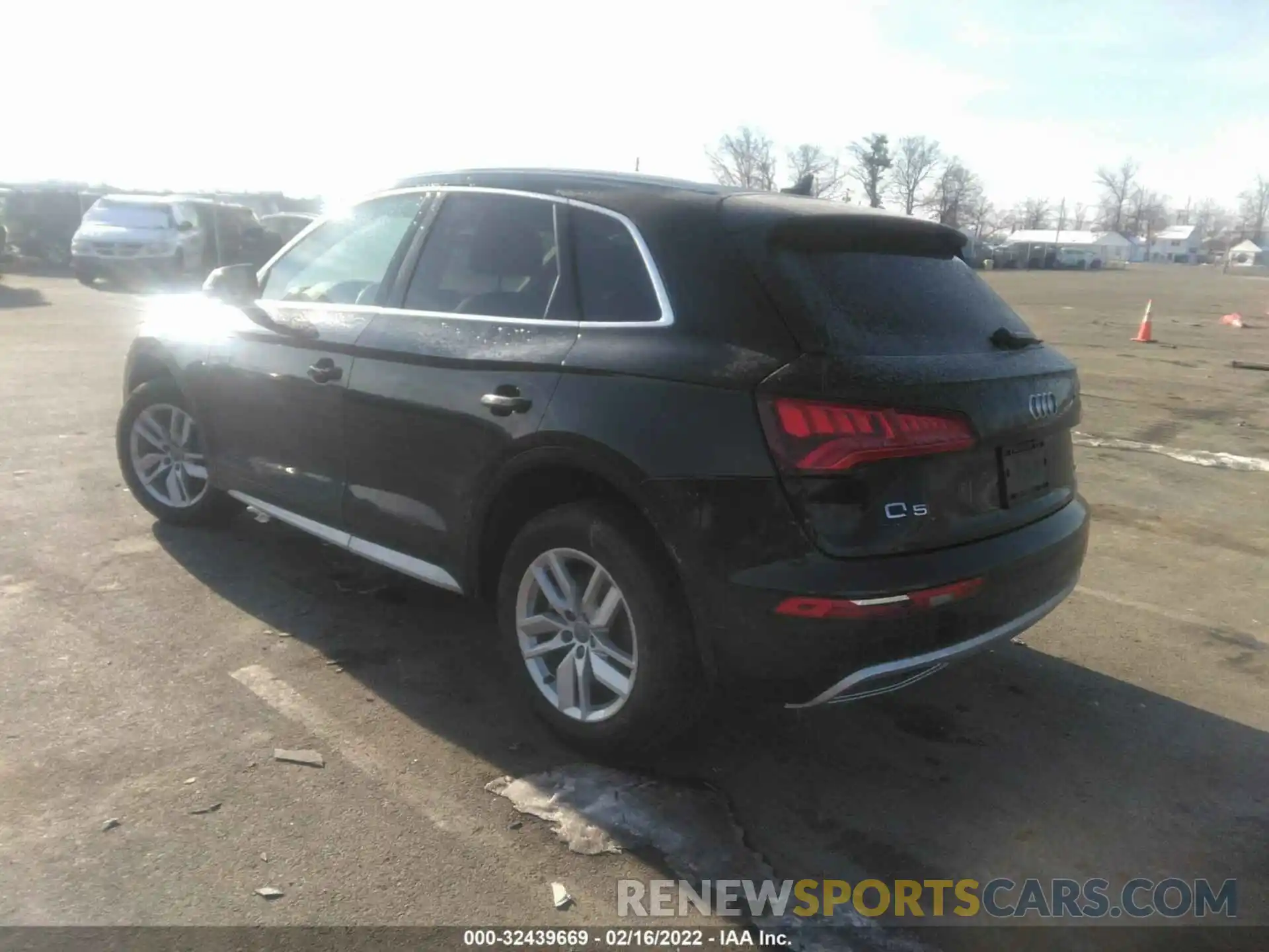 3 Фотография поврежденного автомобиля WA1ANAFY1L2092666 AUDI Q5 2020