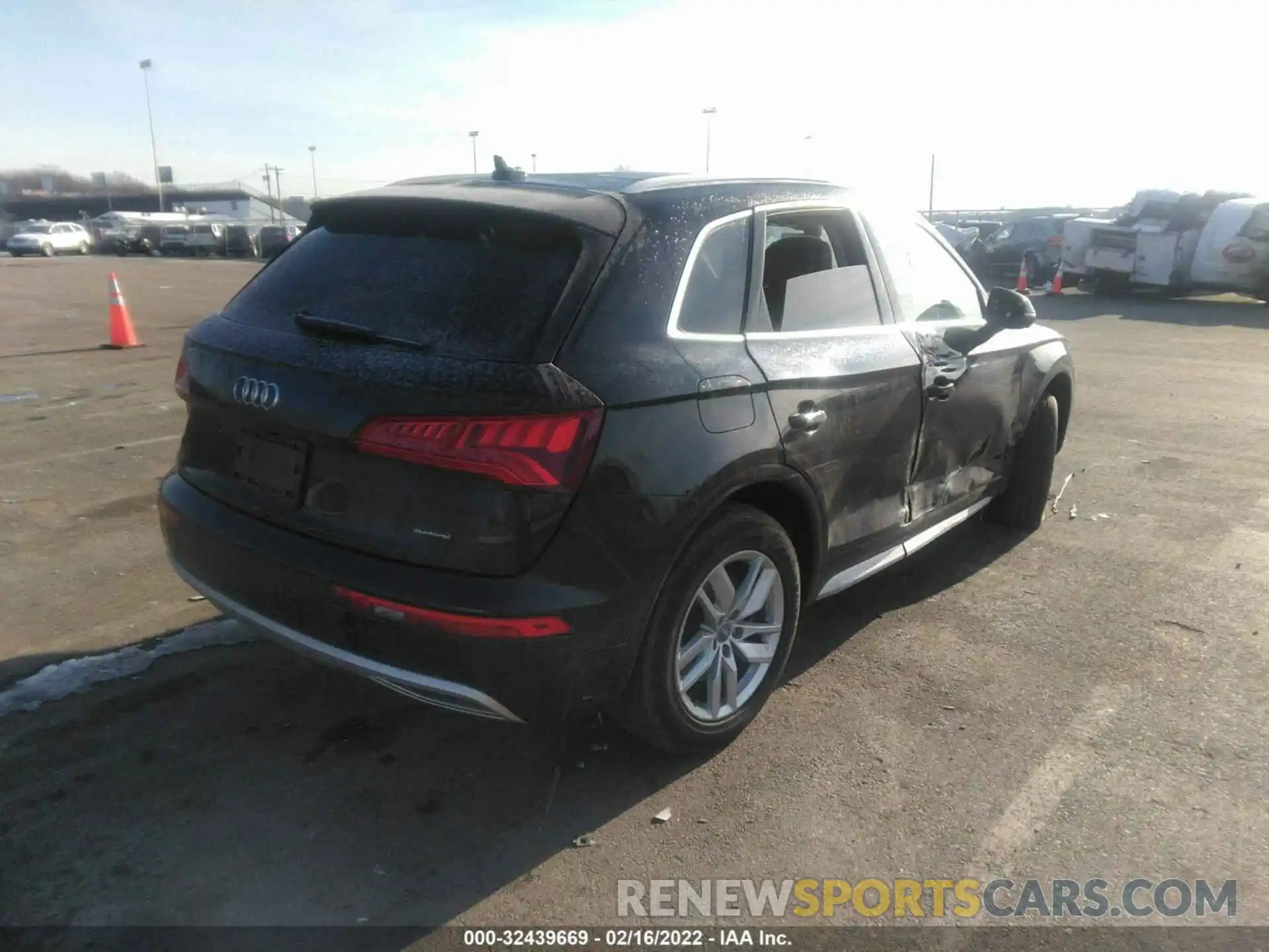 4 Фотография поврежденного автомобиля WA1ANAFY1L2092666 AUDI Q5 2020