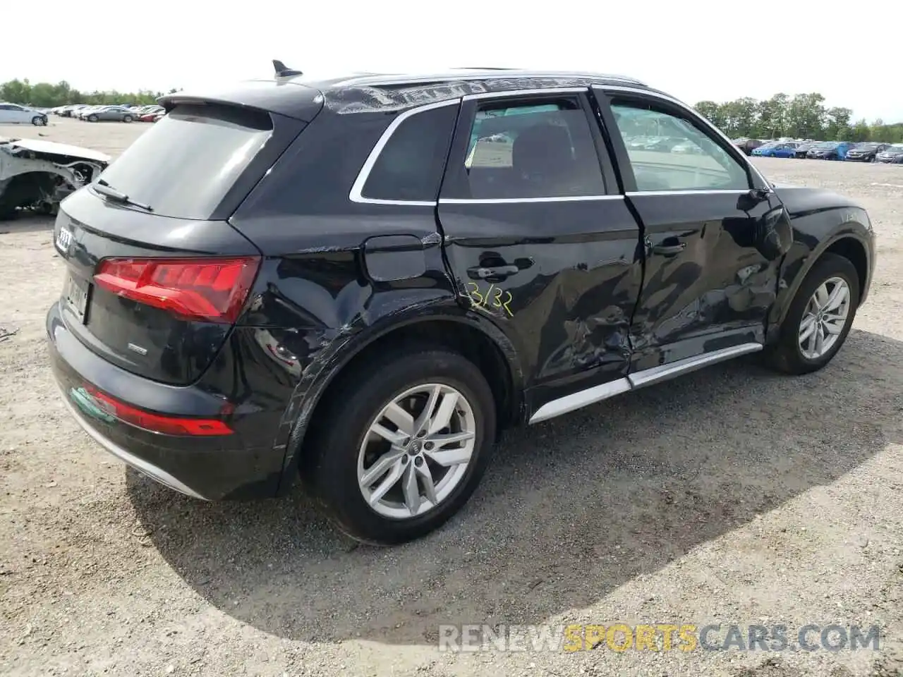 4 Фотография поврежденного автомобиля WA1ANAFY2L2003221 AUDI Q5 2020