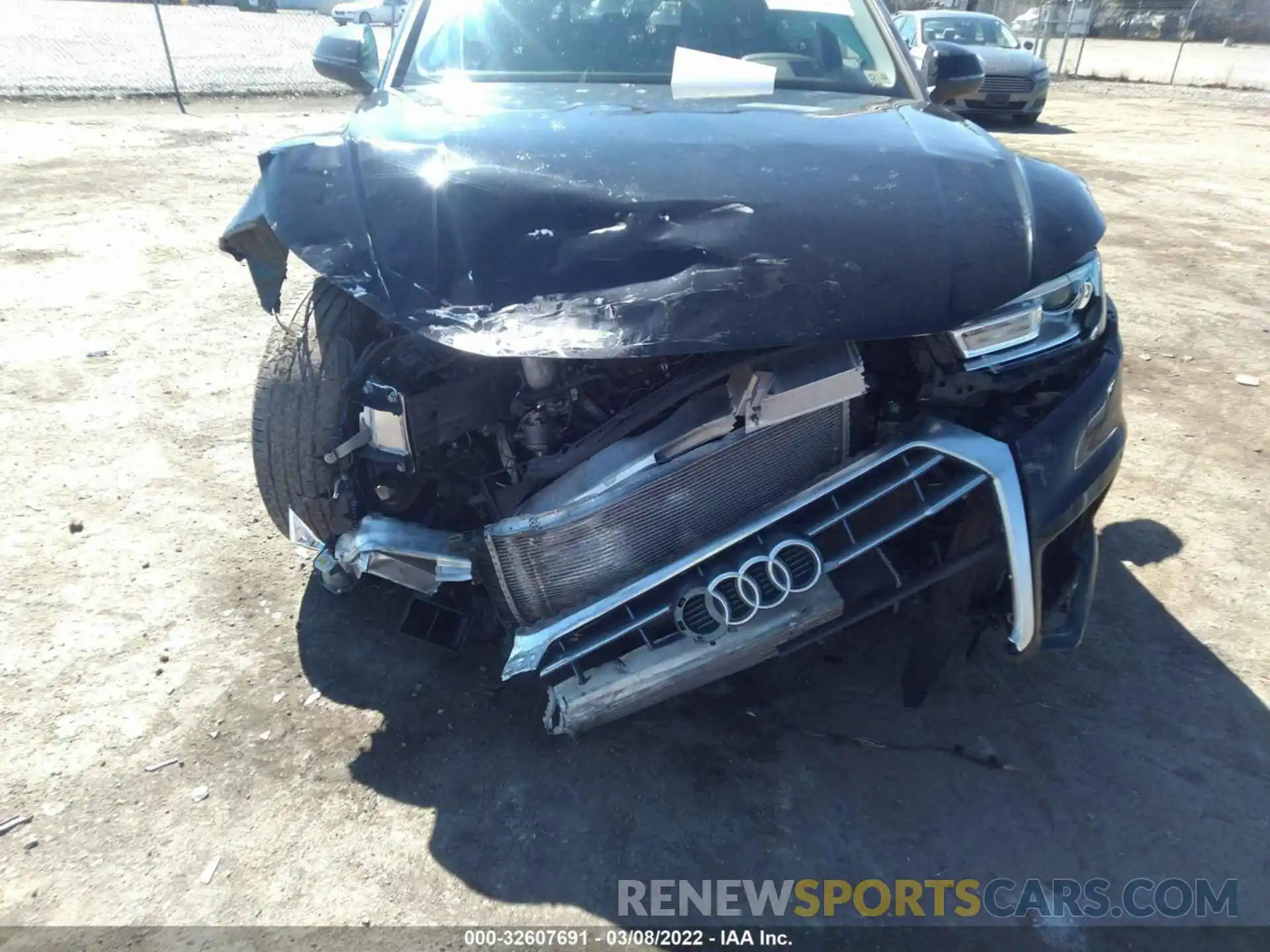 6 Photograph of a damaged car WA1ANAFY2L2021007 AUDI Q5 2020