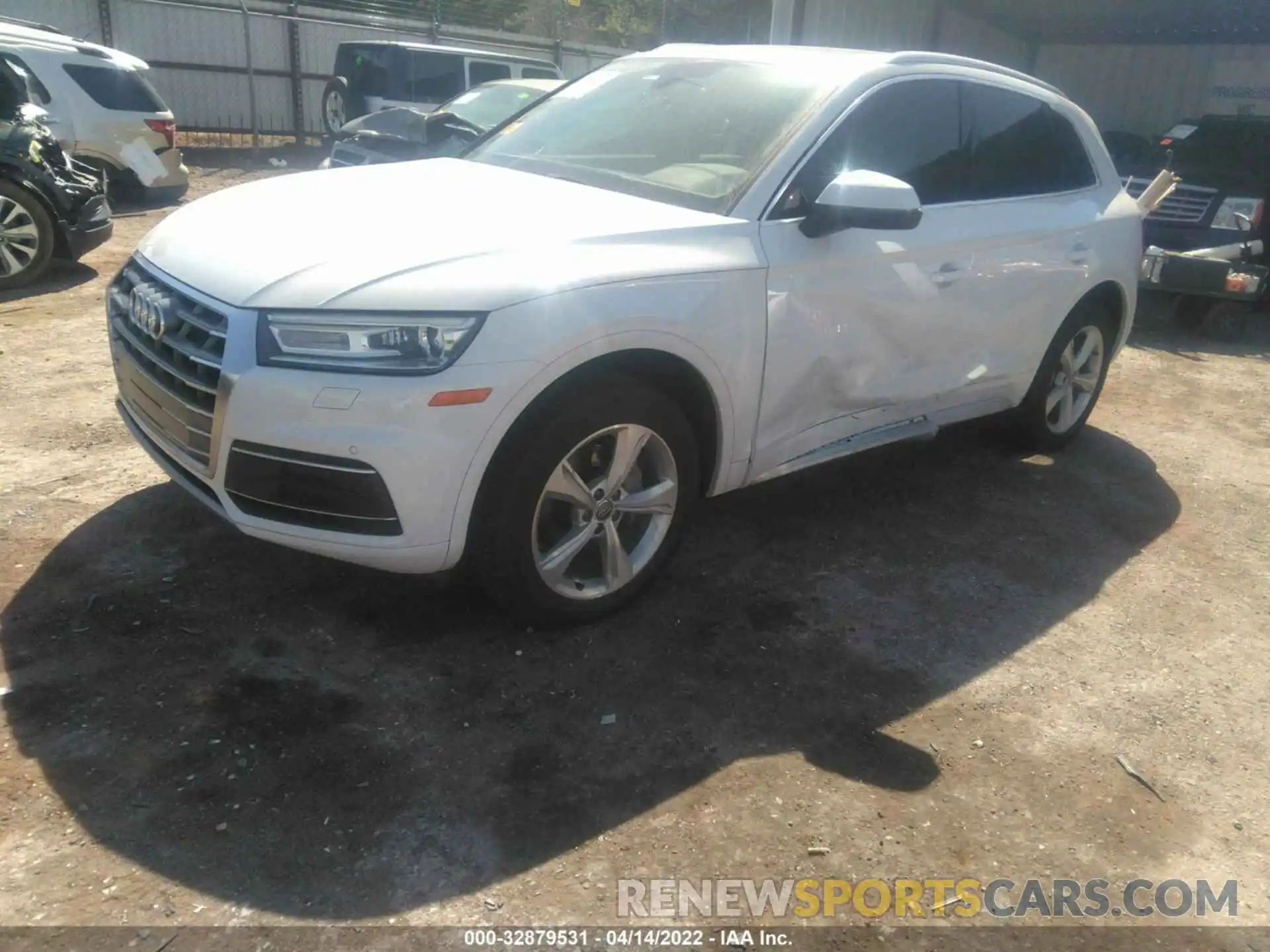 2 Фотография поврежденного автомобиля WA1ANAFY2L2040169 AUDI Q5 2020