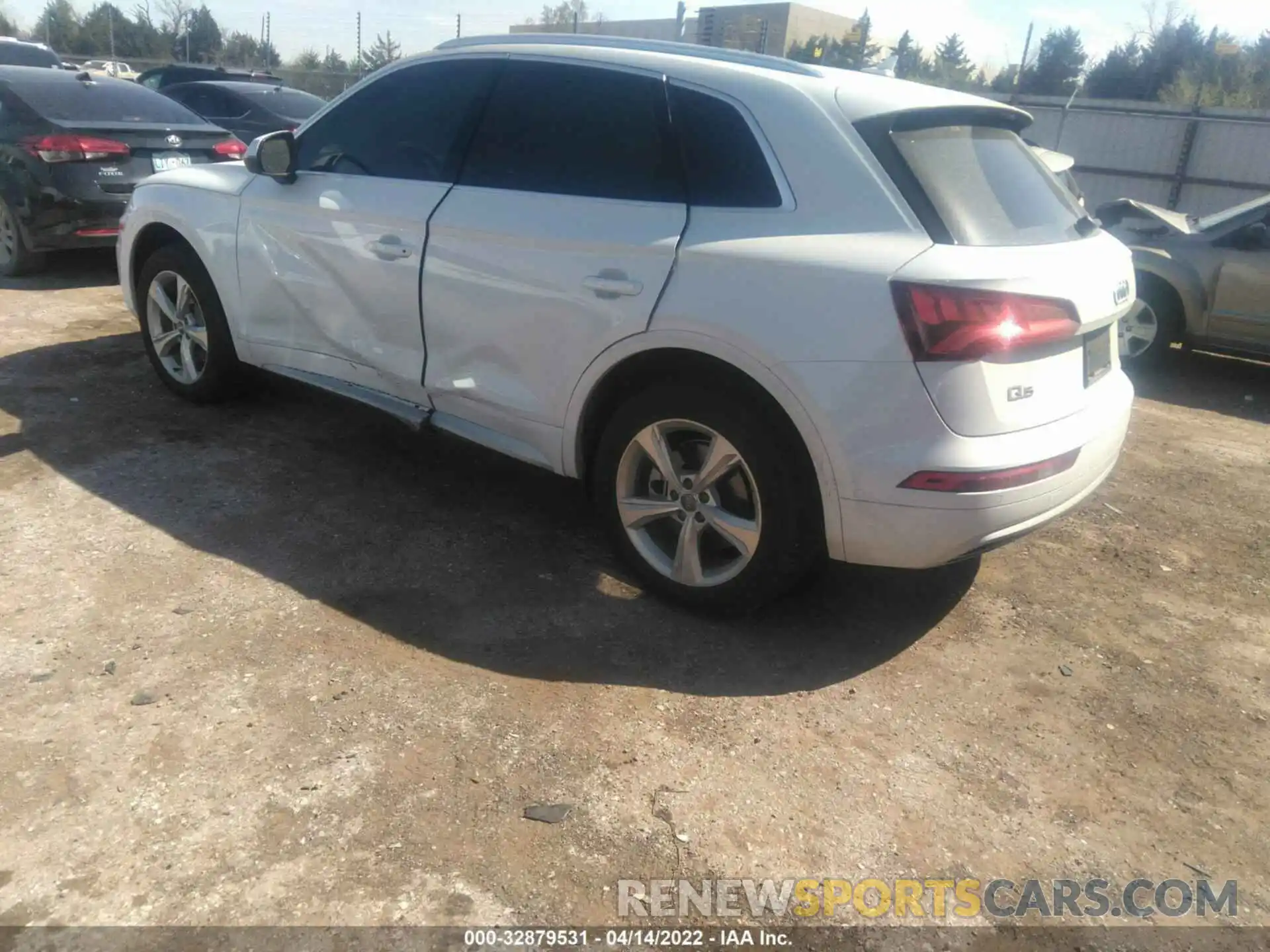 3 Фотография поврежденного автомобиля WA1ANAFY2L2040169 AUDI Q5 2020