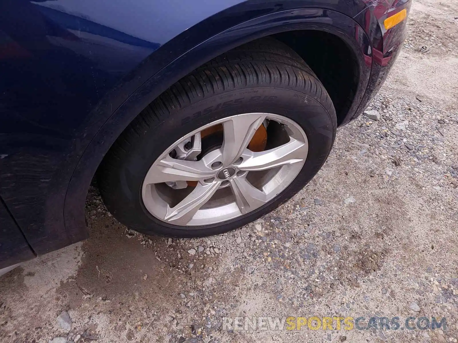 9 Photograph of a damaged car WA1ANAFY2L2049423 AUDI Q5 2020