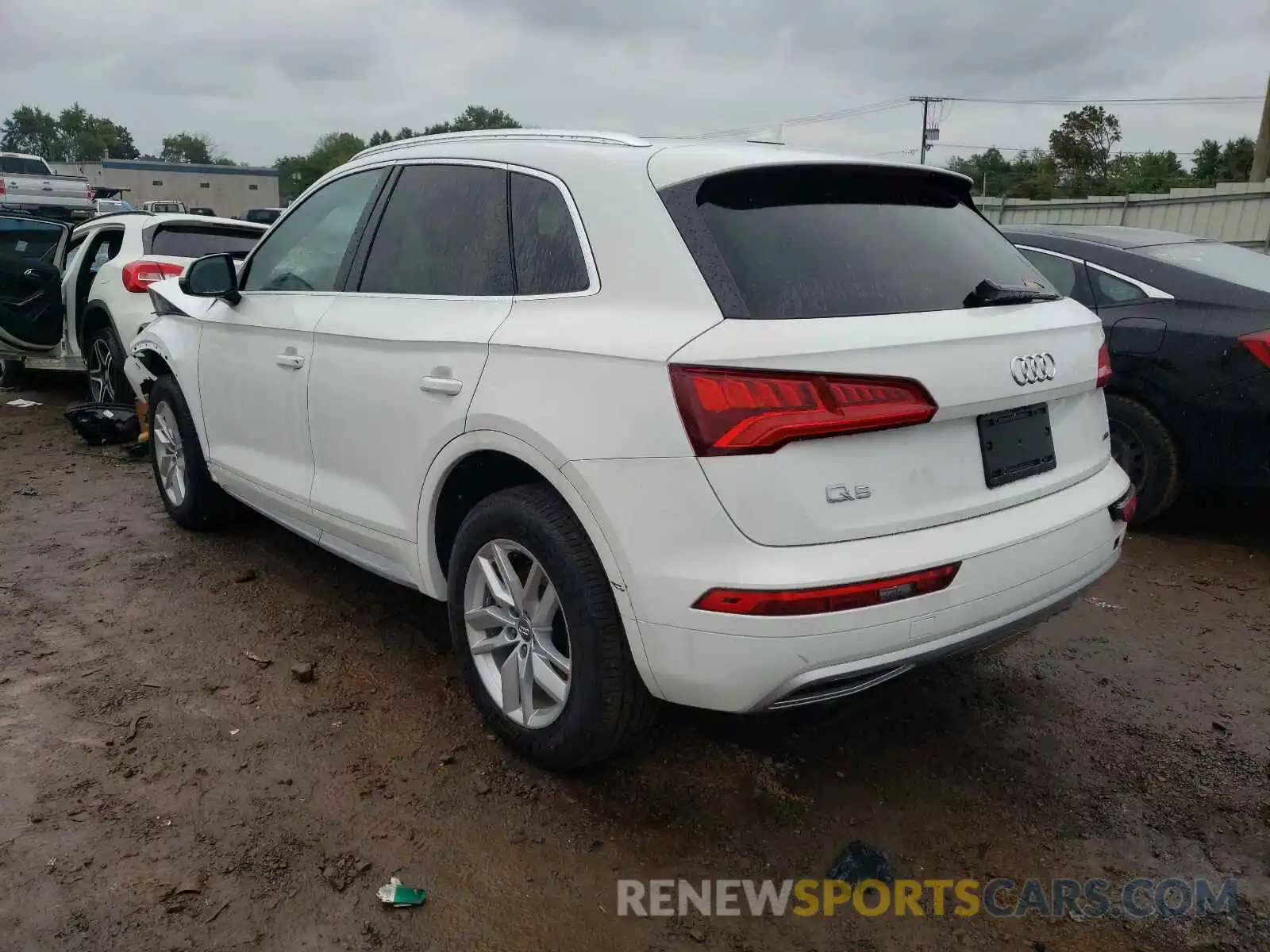 3 Фотография поврежденного автомобиля WA1ANAFY2L2086746 AUDI Q5 2020