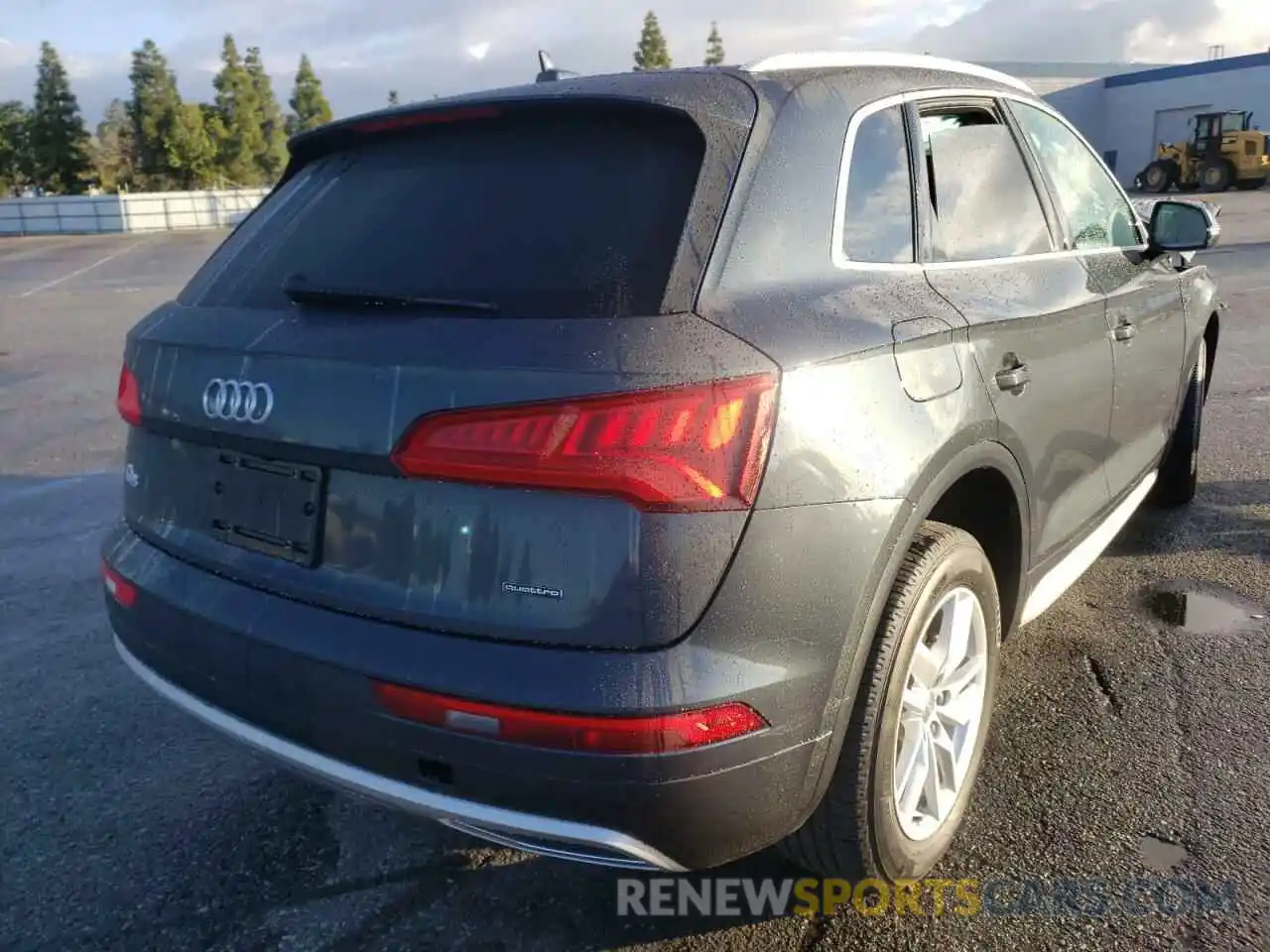 4 Фотография поврежденного автомобиля WA1ANAFY2L2111323 AUDI Q5 2020