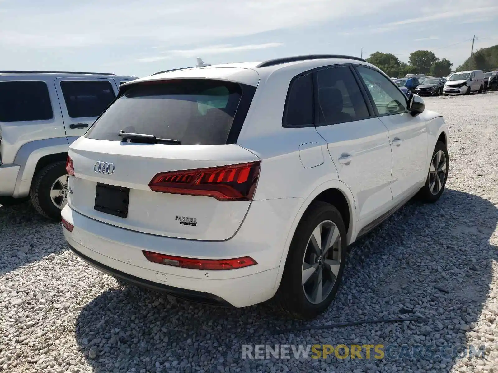 4 Фотография поврежденного автомобиля WA1ANAFY2L2121236 AUDI Q5 2020