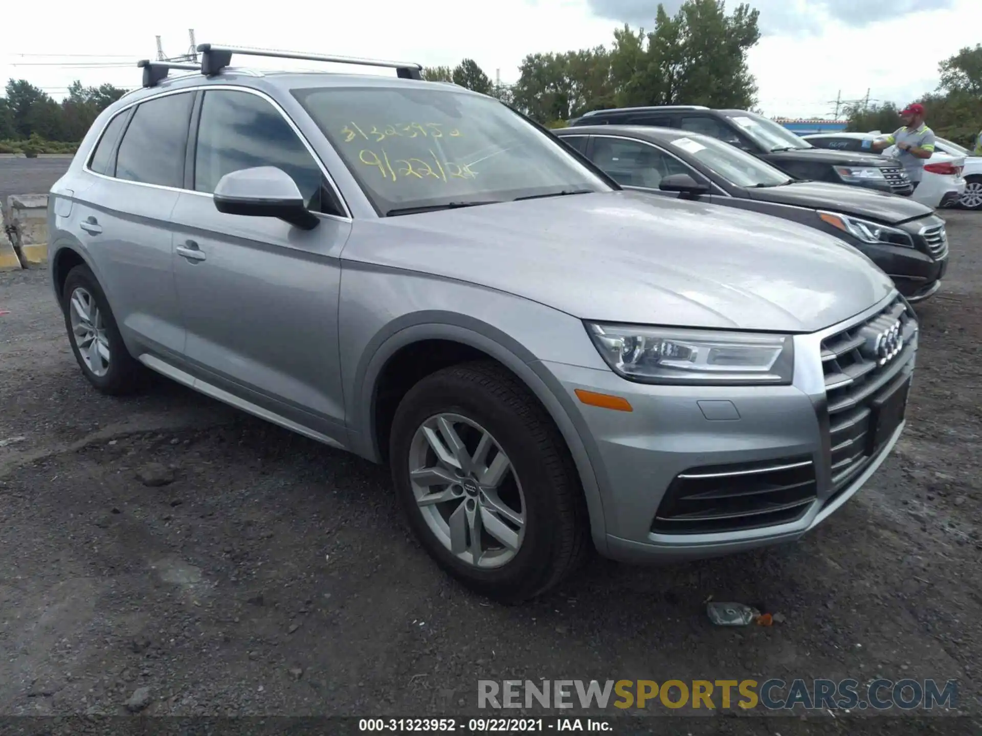 1 Фотография поврежденного автомобиля WA1ANAFY3L2002126 AUDI Q5 2020