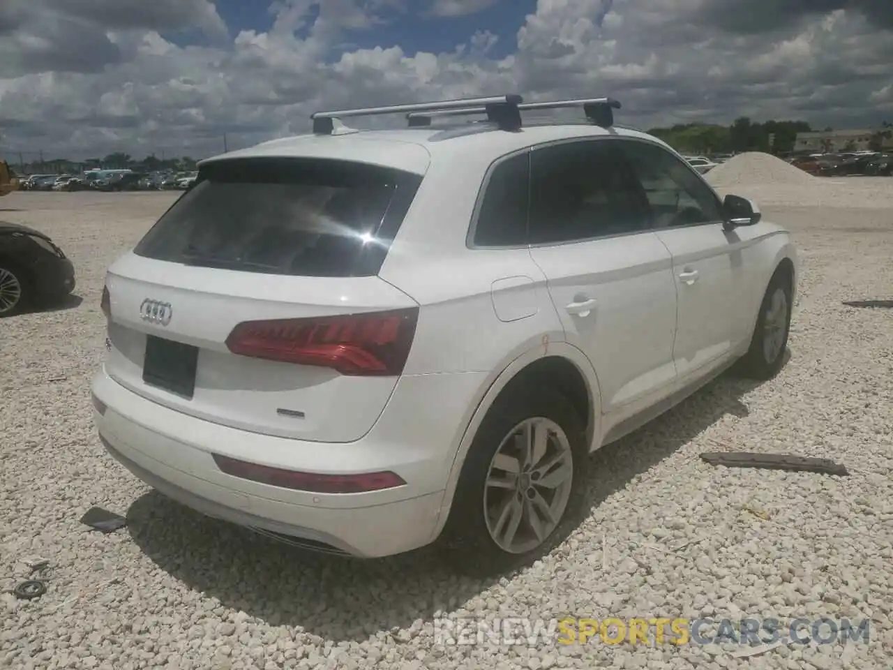 4 Фотография поврежденного автомобиля WA1ANAFY3L2019296 AUDI Q5 2020