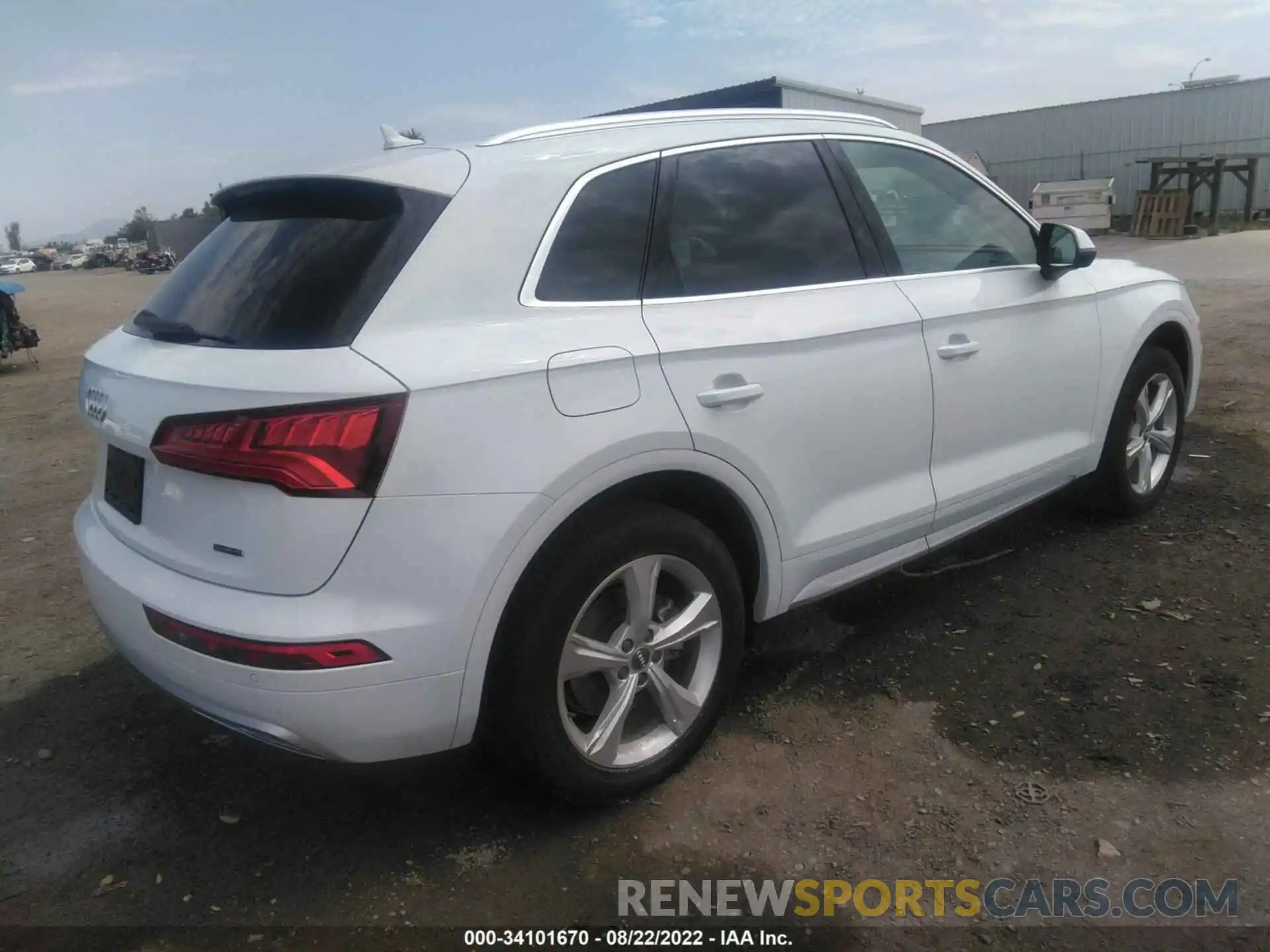 4 Photograph of a damaged car WA1ANAFY3L2020304 AUDI Q5 2020