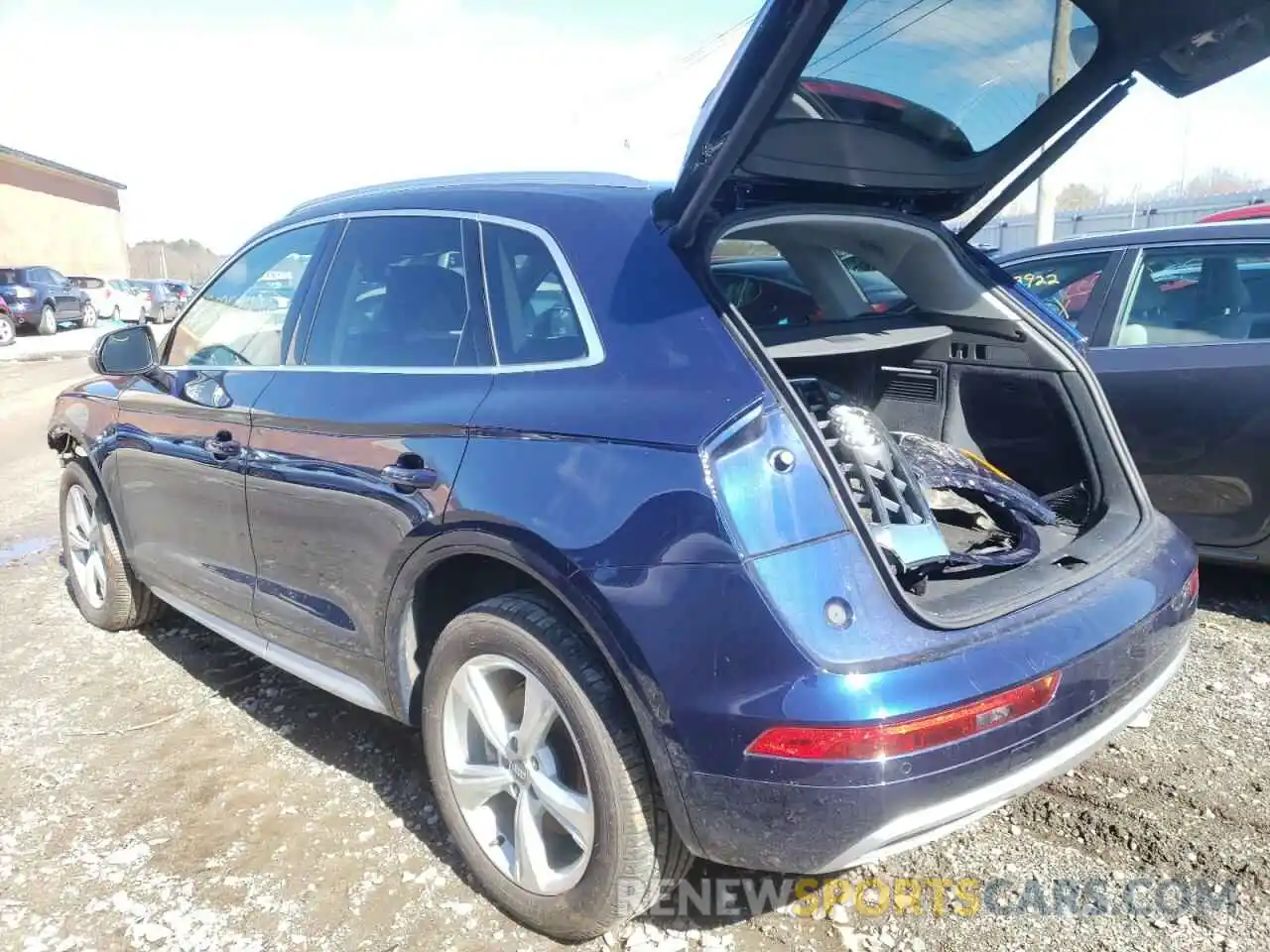 3 Фотография поврежденного автомобиля WA1ANAFY3L2025311 AUDI Q5 2020