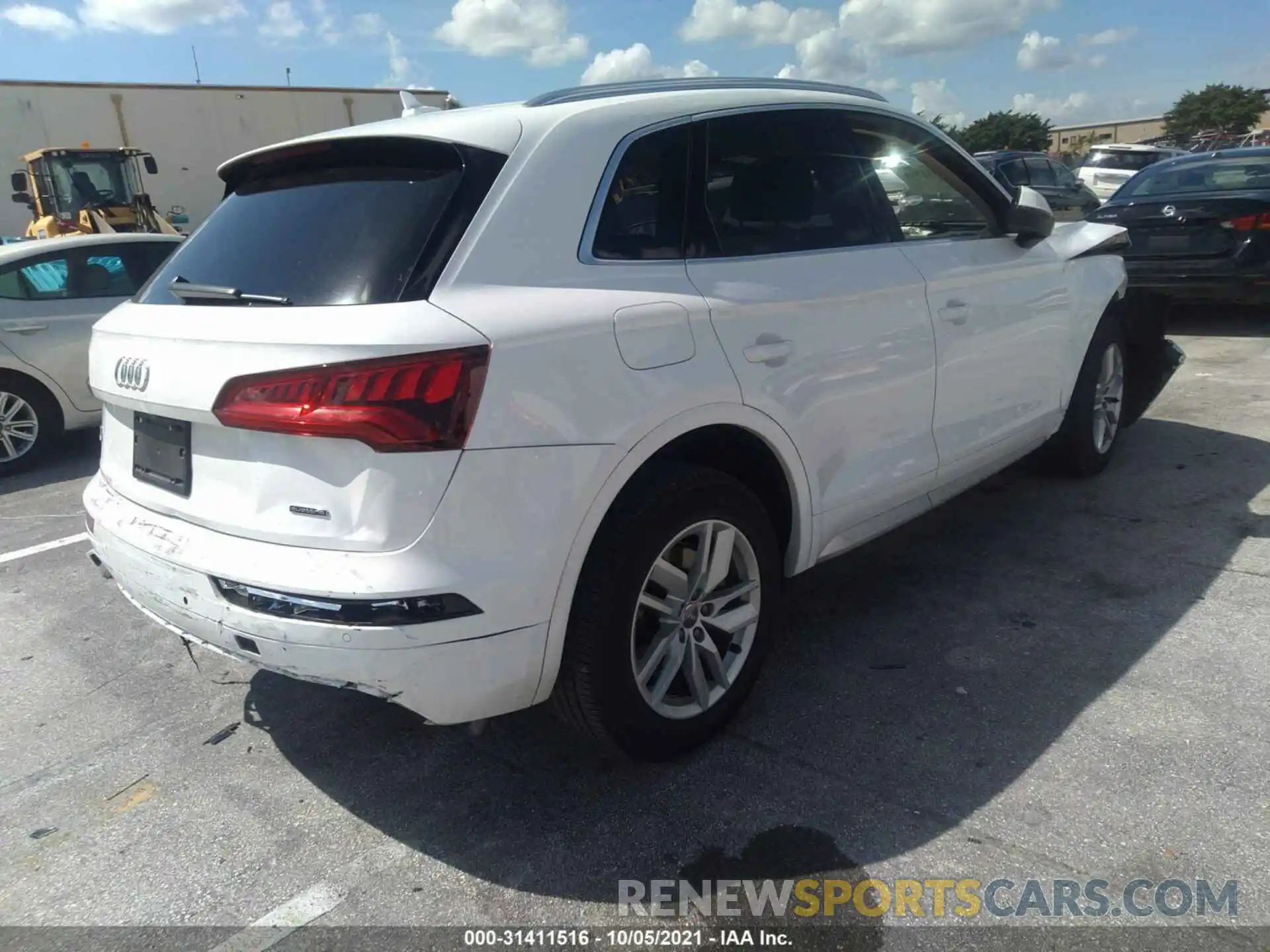 4 Photograph of a damaged car WA1ANAFY3L2031674 AUDI Q5 2020