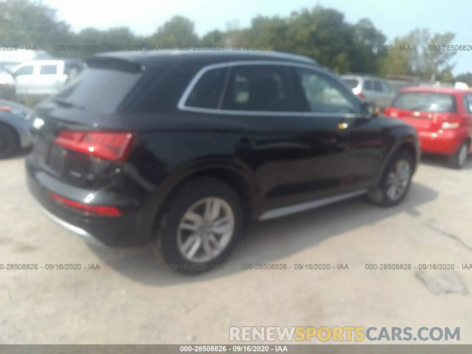 4 Photograph of a damaged car WA1ANAFY3L2069017 AUDI Q5 2020