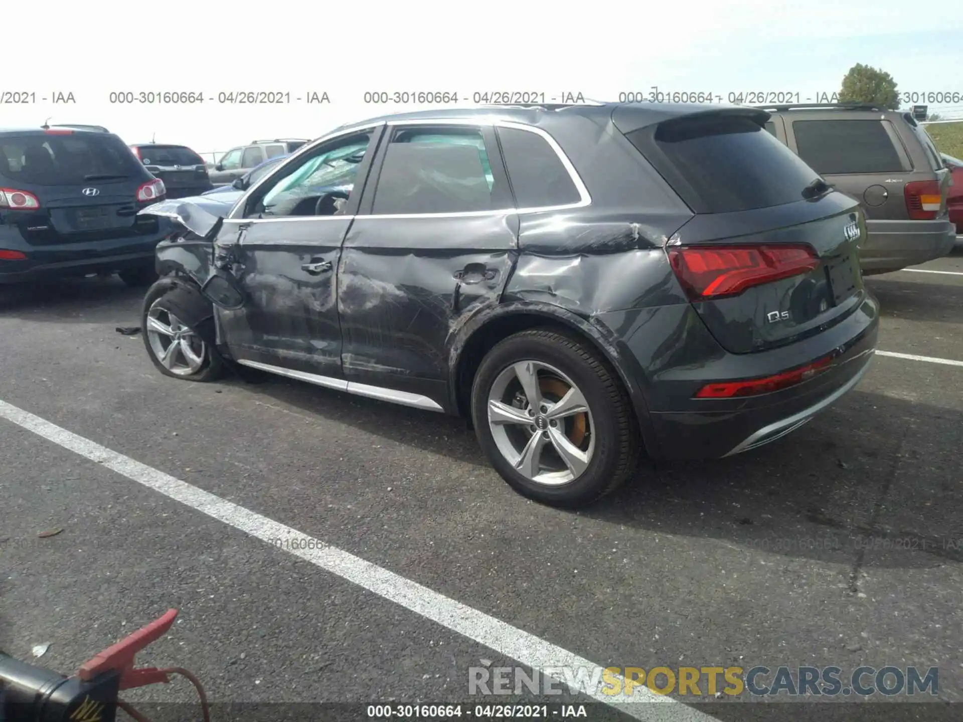 3 Фотография поврежденного автомобиля WA1ANAFY3L2083127 AUDI Q5 2020