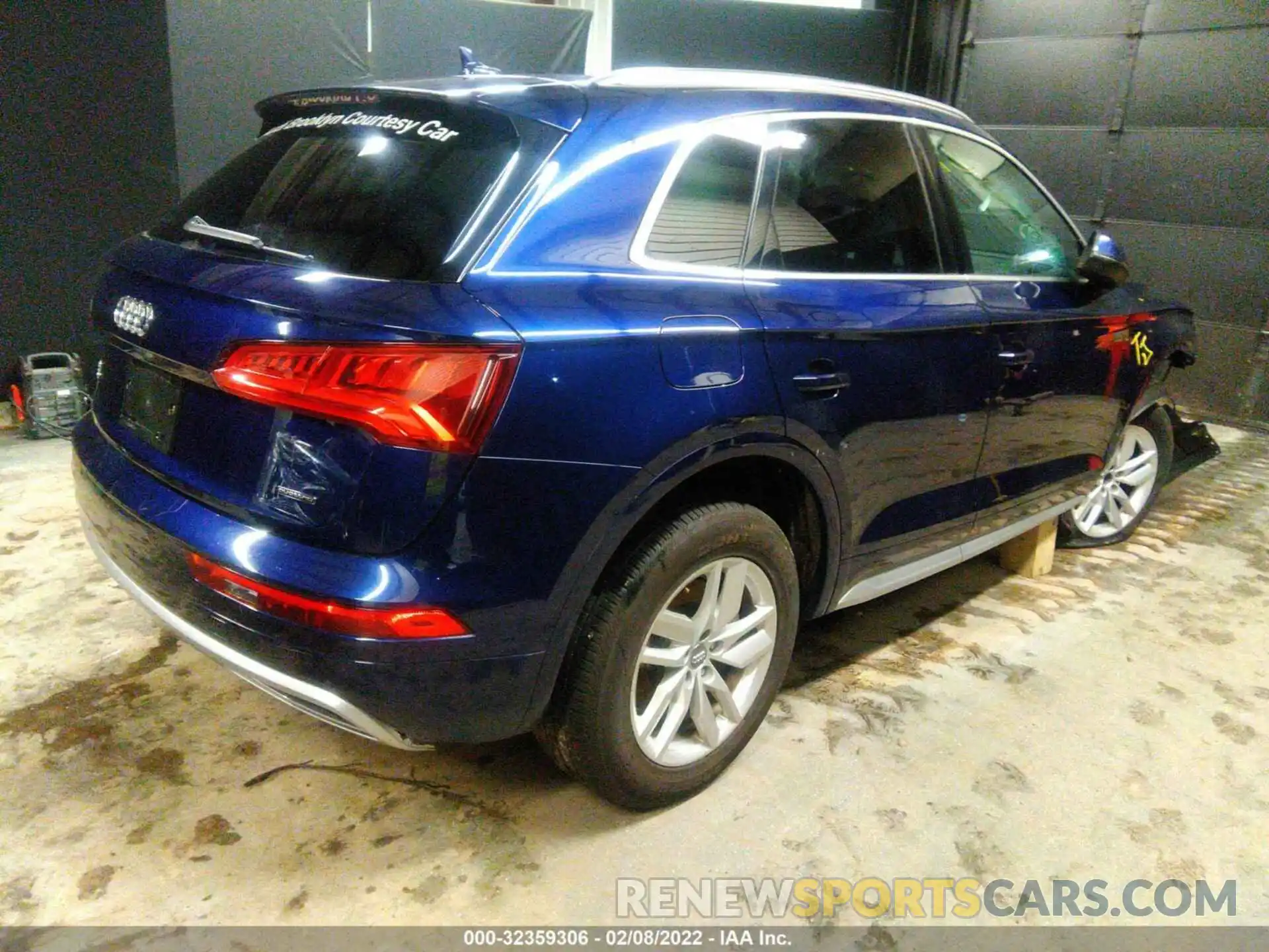 4 Photograph of a damaged car WA1ANAFY3L2094161 AUDI Q5 2020