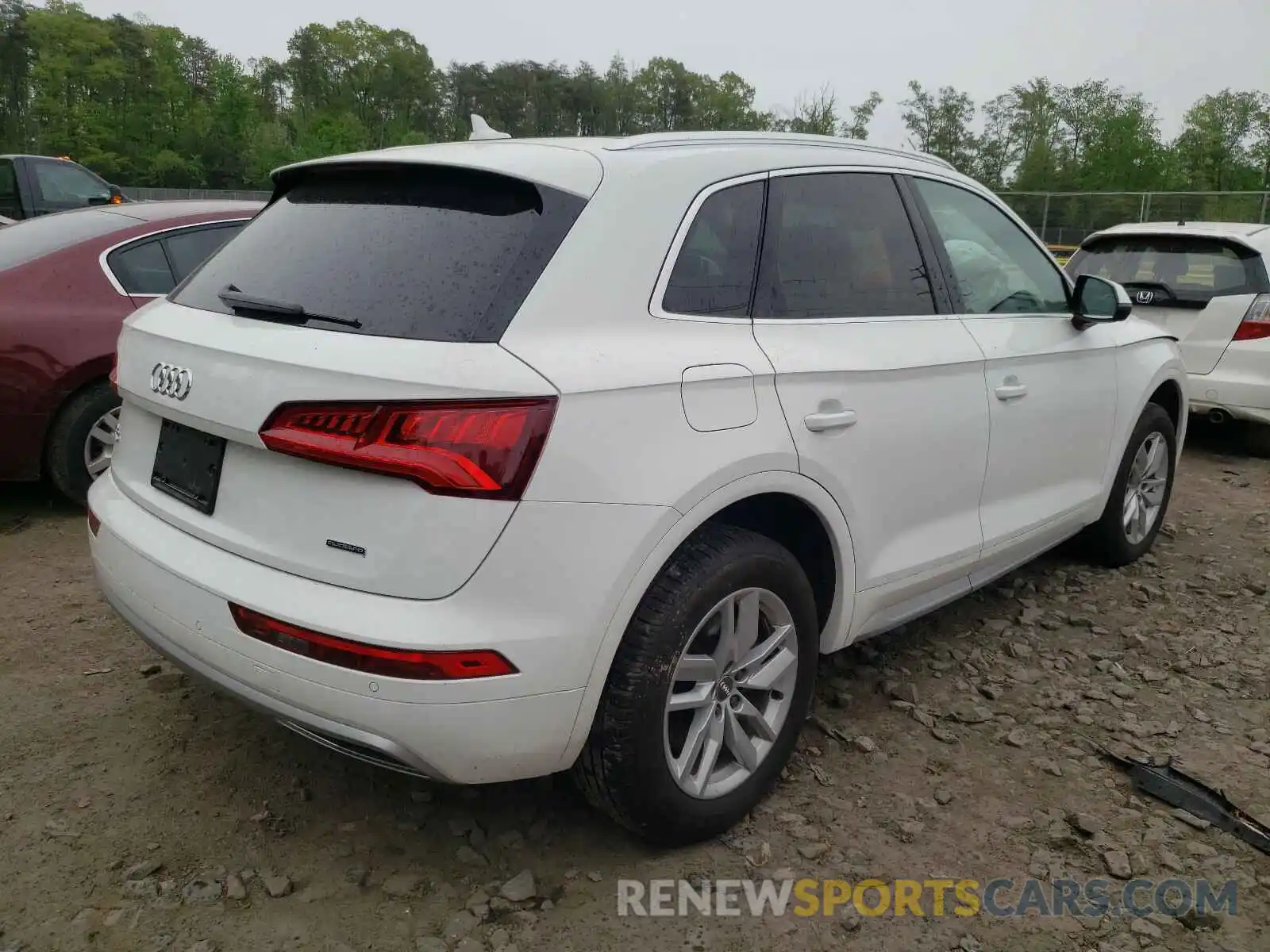 4 Photograph of a damaged car WA1ANAFY3L2115932 AUDI Q5 2020