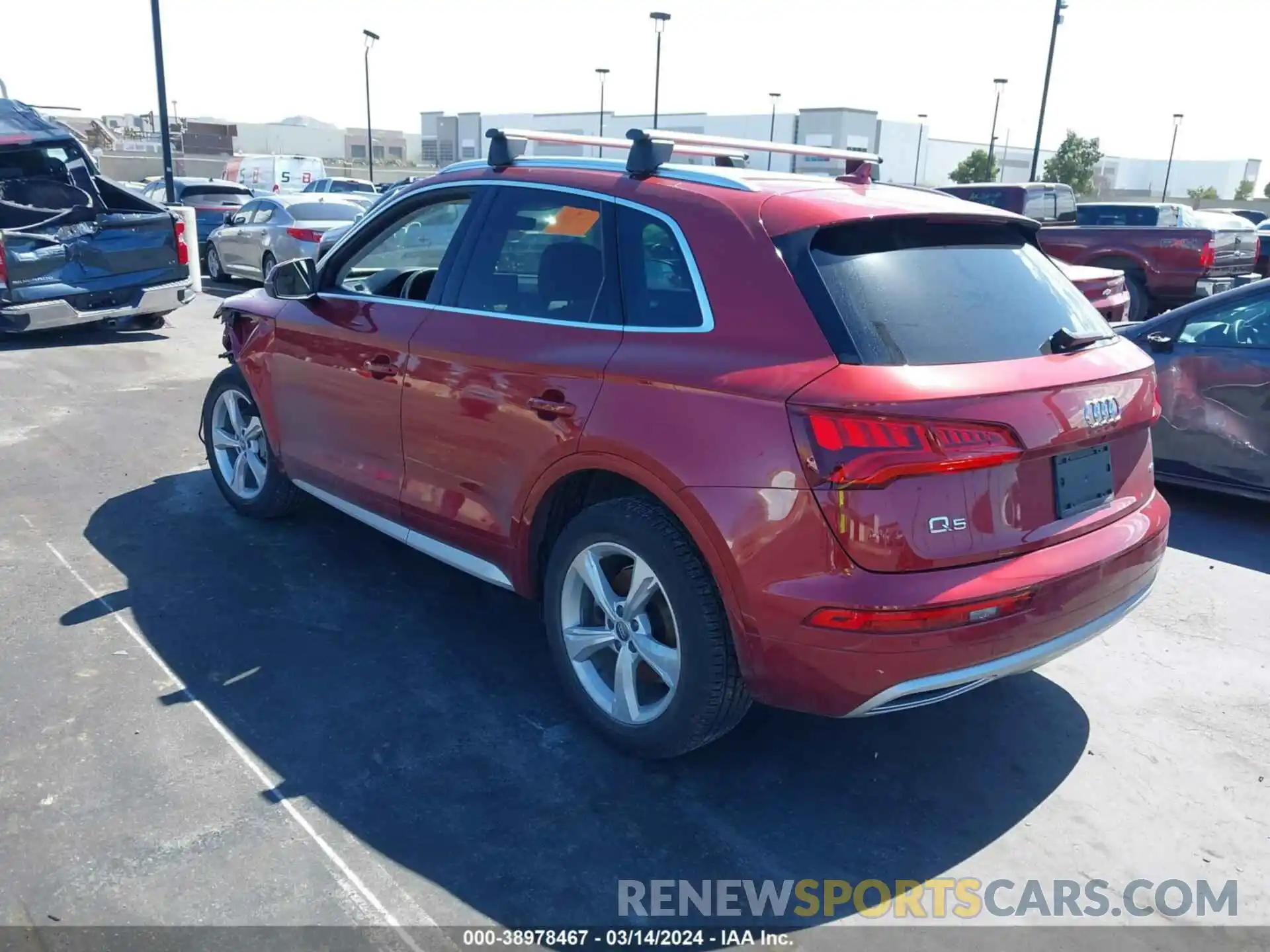 3 Photograph of a damaged car WA1ANAFY4L2007920 AUDI Q5 2020