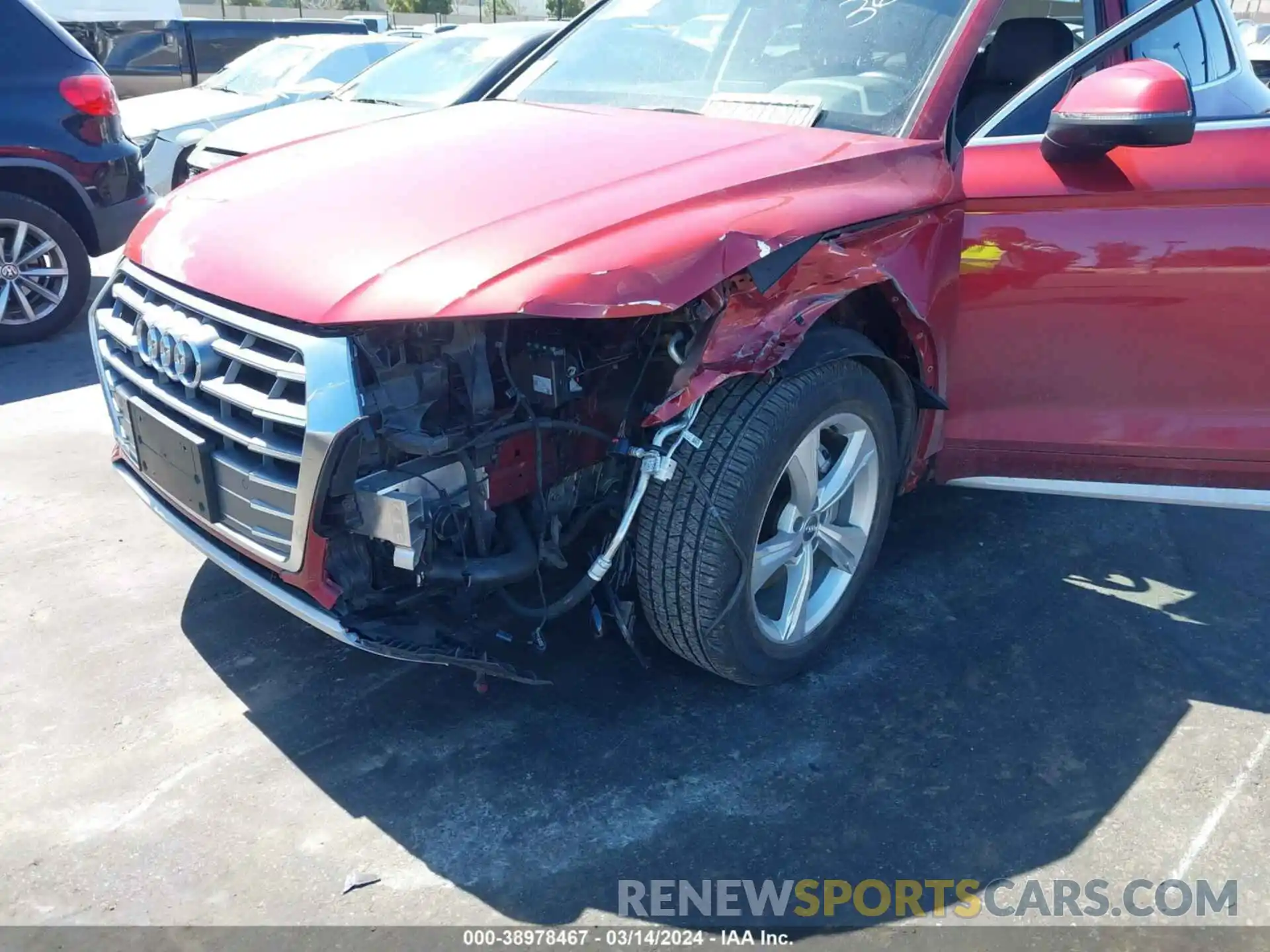 6 Photograph of a damaged car WA1ANAFY4L2007920 AUDI Q5 2020