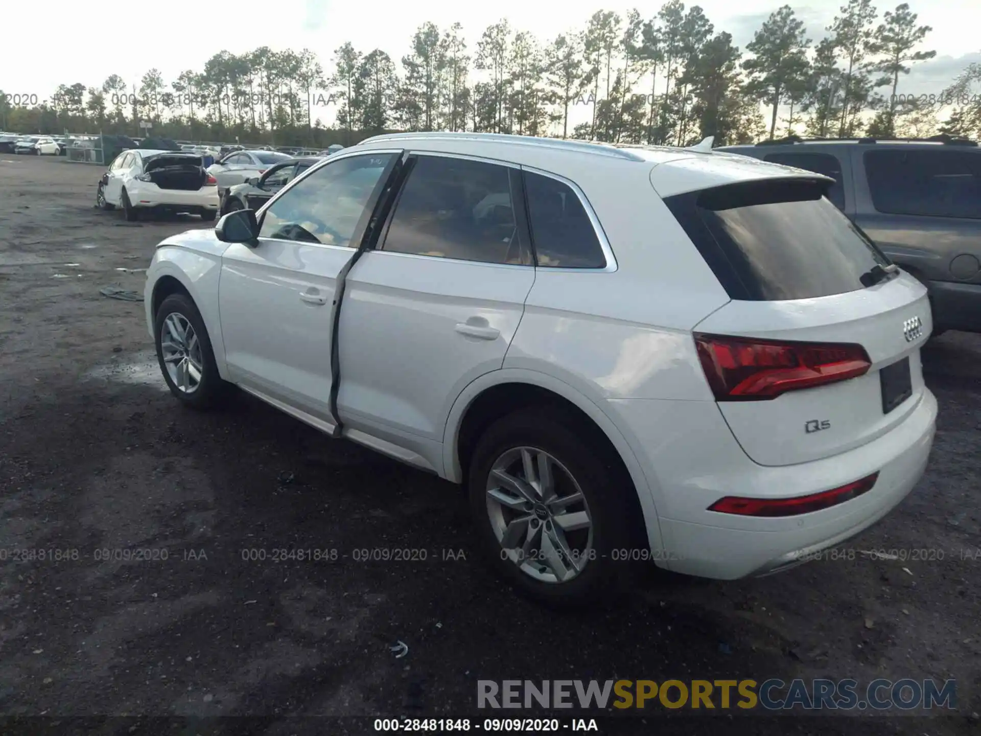 3 Фотография поврежденного автомобиля WA1ANAFY4L2021039 AUDI Q5 2020