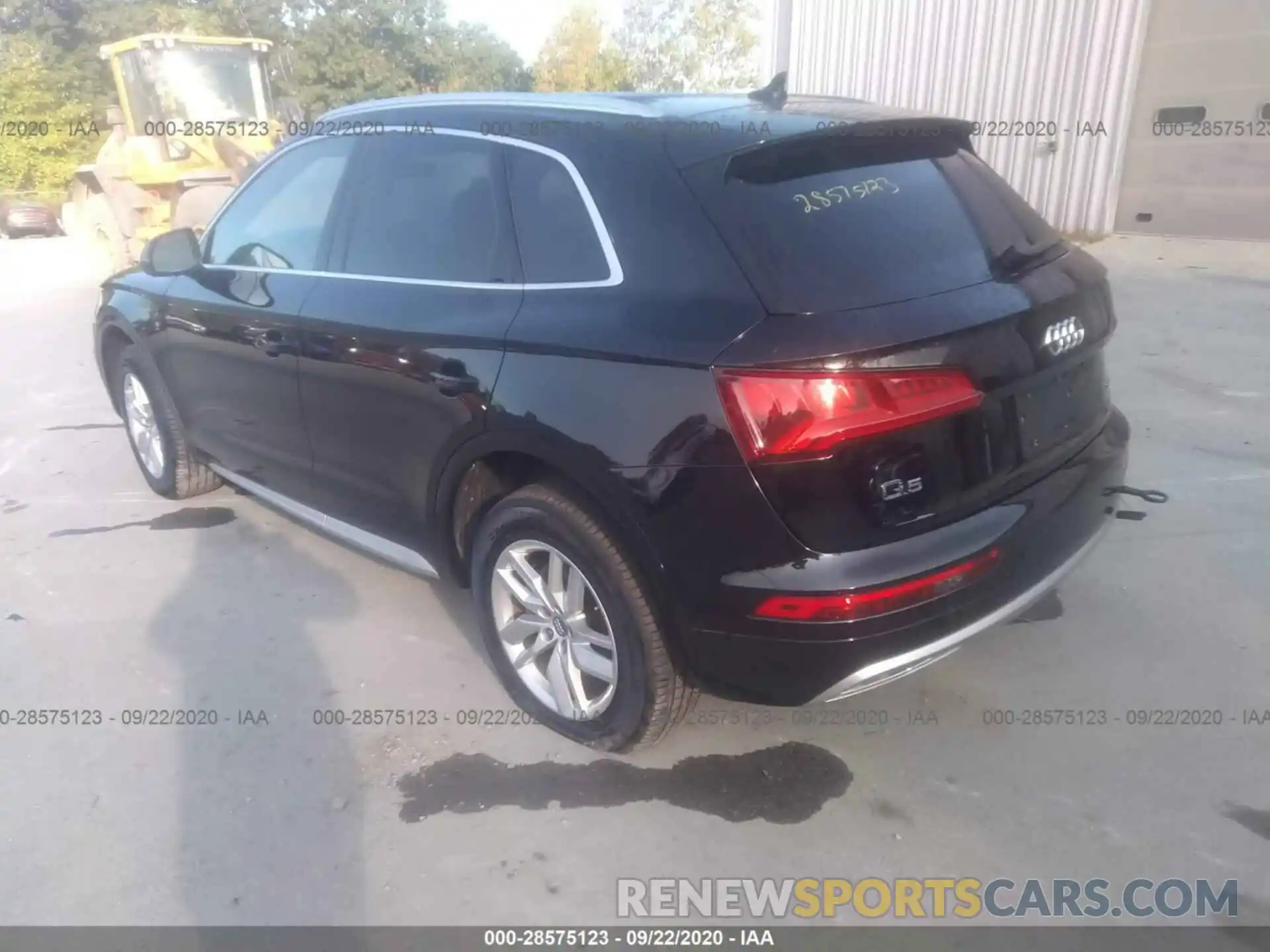 3 Фотография поврежденного автомобиля WA1ANAFY4L2028511 AUDI Q5 2020