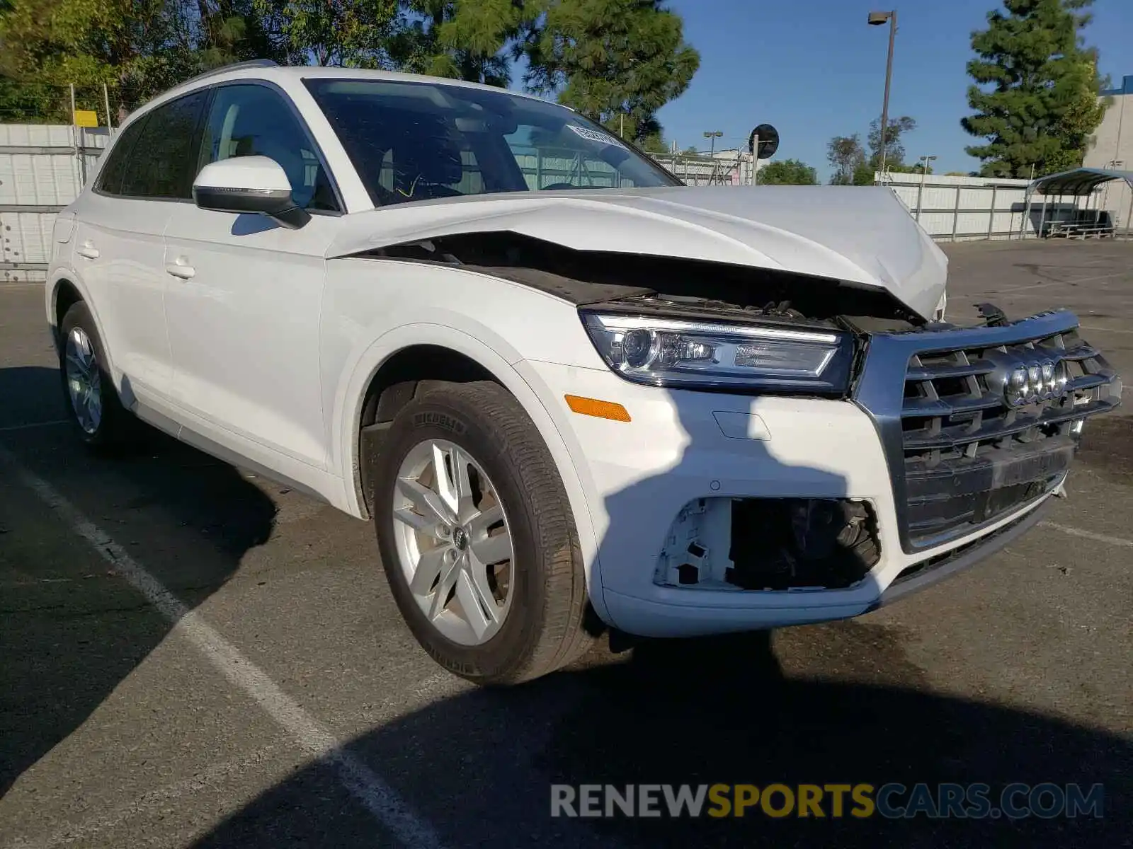 1 Photograph of a damaged car WA1ANAFY4L2033062 AUDI Q5 2020