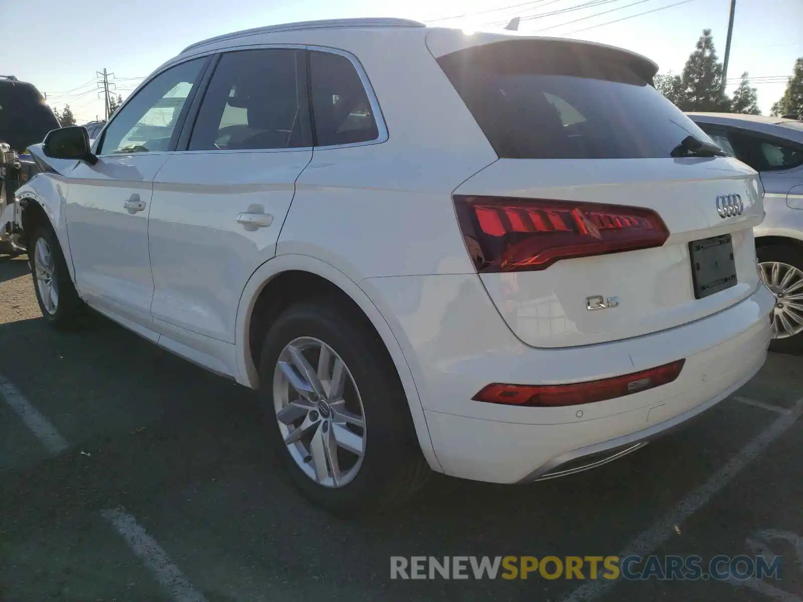 3 Photograph of a damaged car WA1ANAFY4L2033062 AUDI Q5 2020