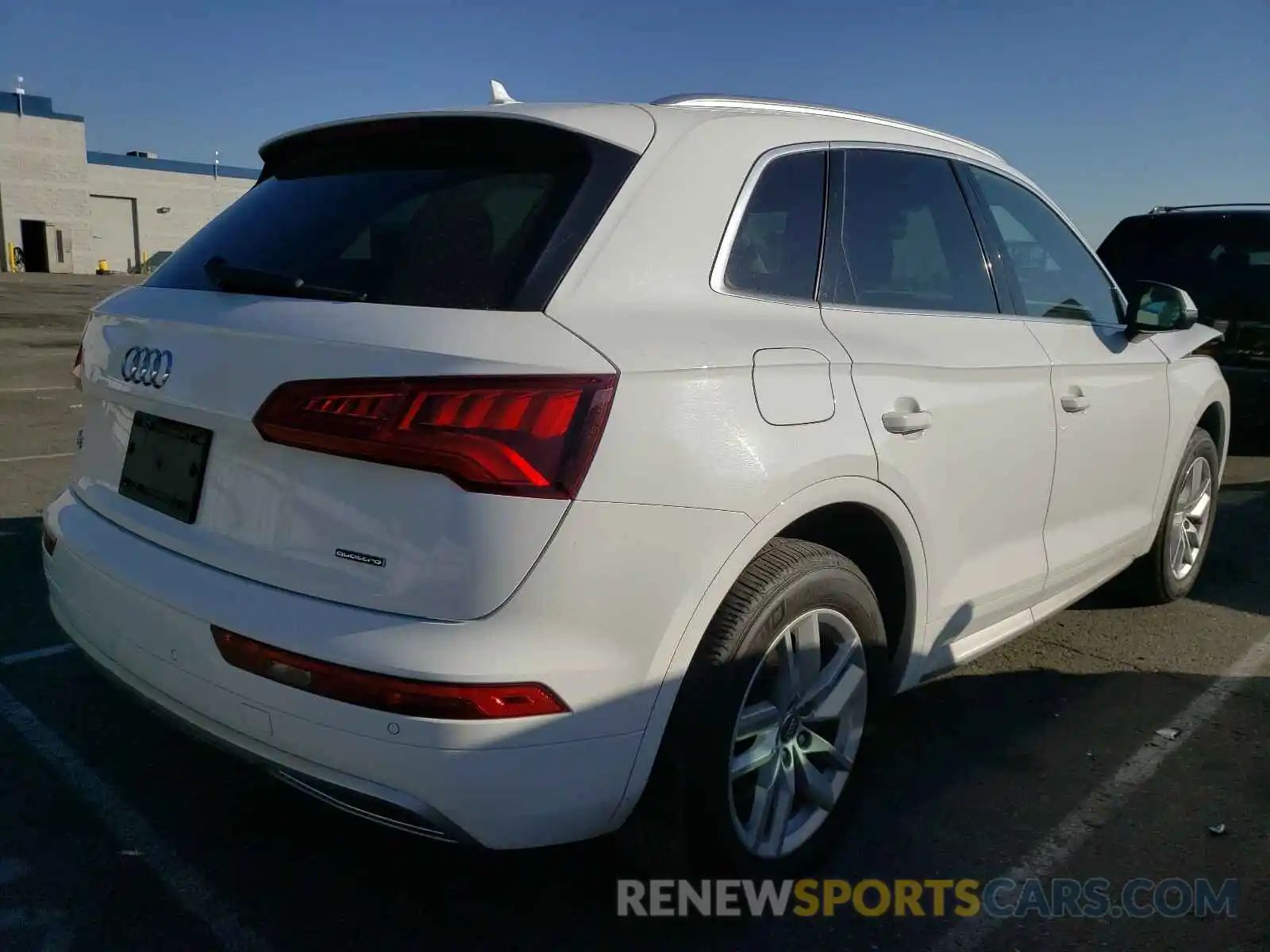 4 Photograph of a damaged car WA1ANAFY4L2033062 AUDI Q5 2020