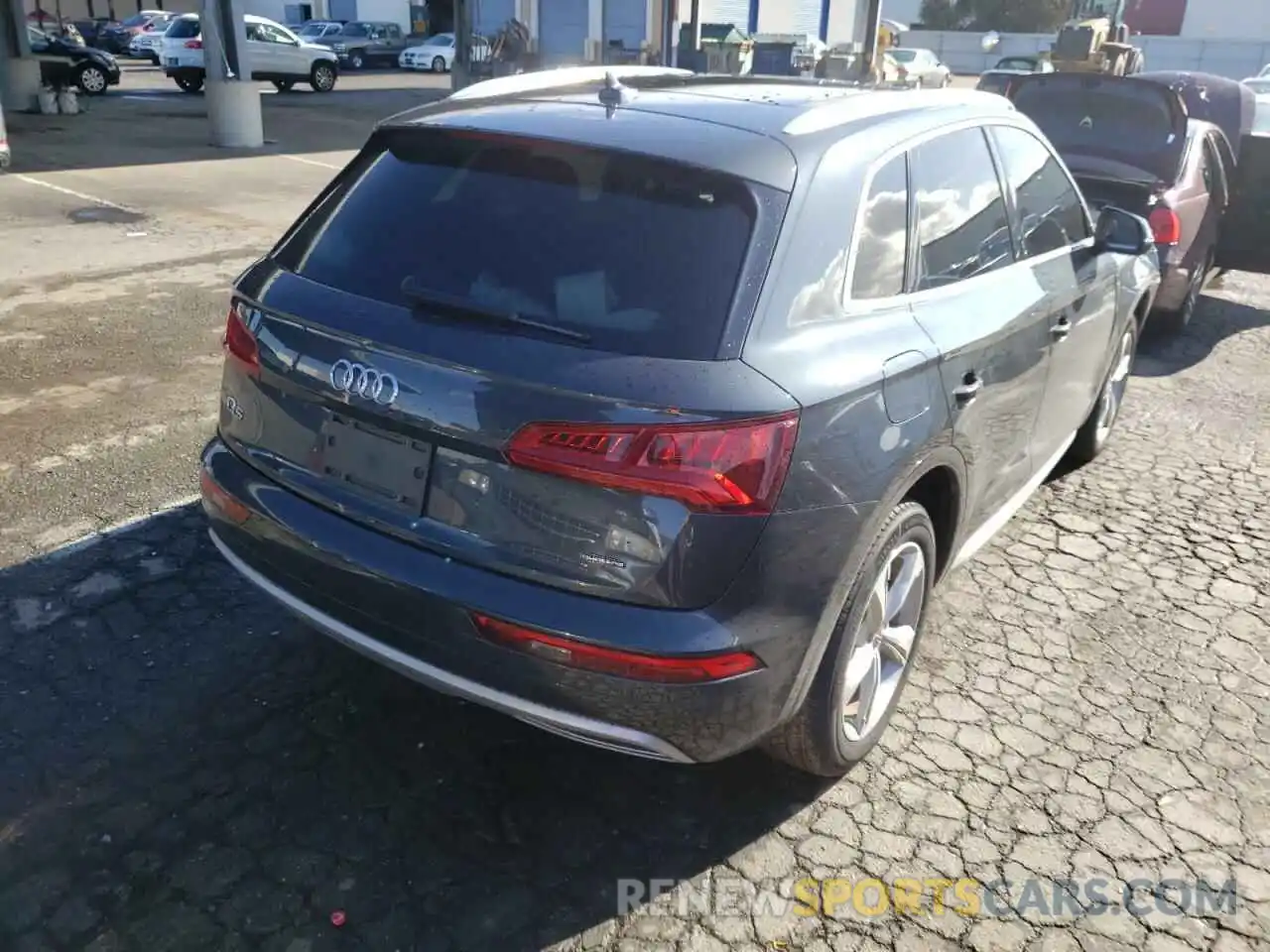 4 Photograph of a damaged car WA1ANAFY4L2037788 AUDI Q5 2020