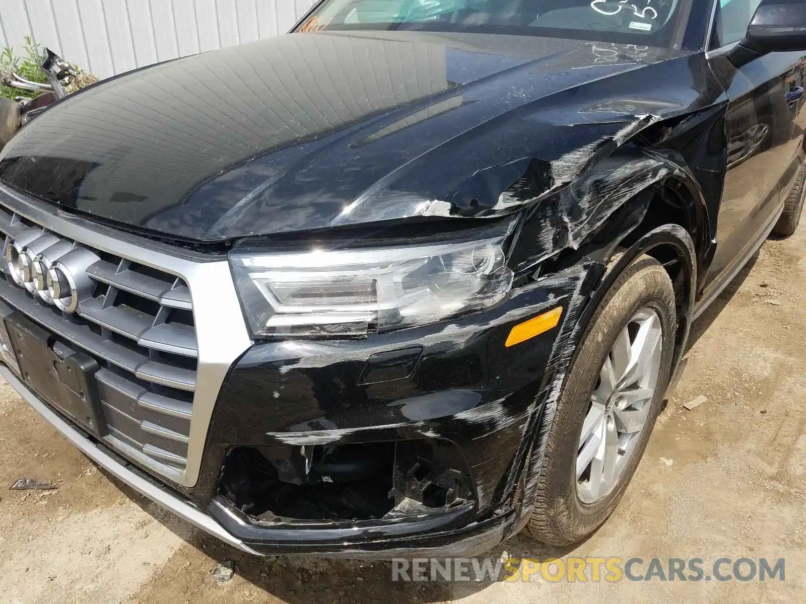 9 Photograph of a damaged car WA1ANAFY4L2039198 AUDI Q5 2020