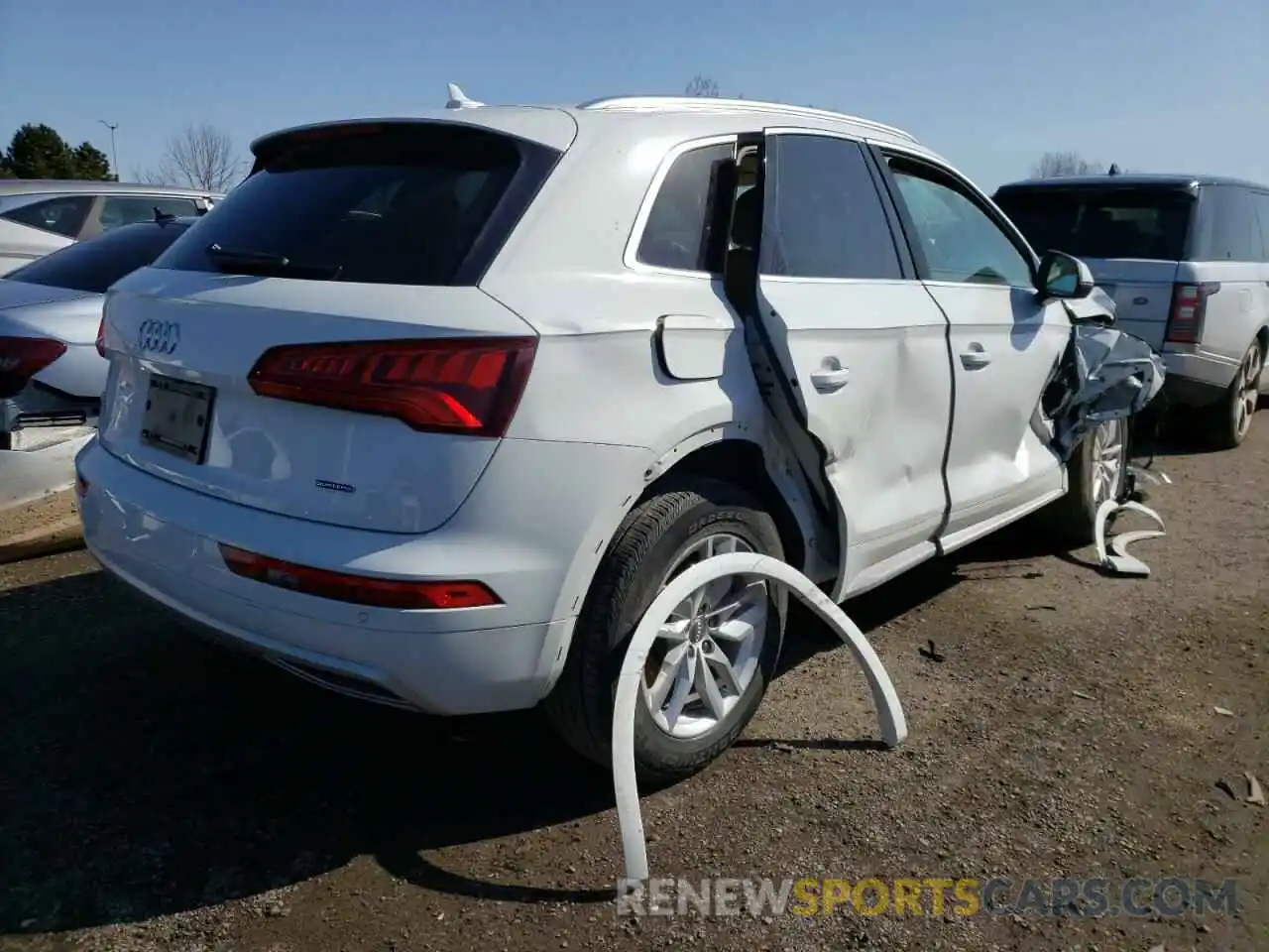 4 Фотография поврежденного автомобиля WA1ANAFY4L2057023 AUDI Q5 2020