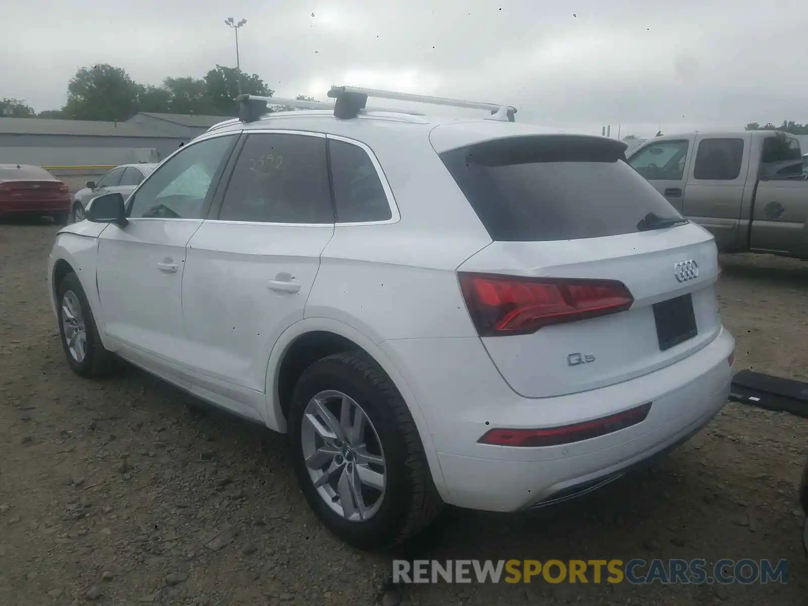 3 Фотография поврежденного автомобиля WA1ANAFY4L2059564 AUDI Q5 2020