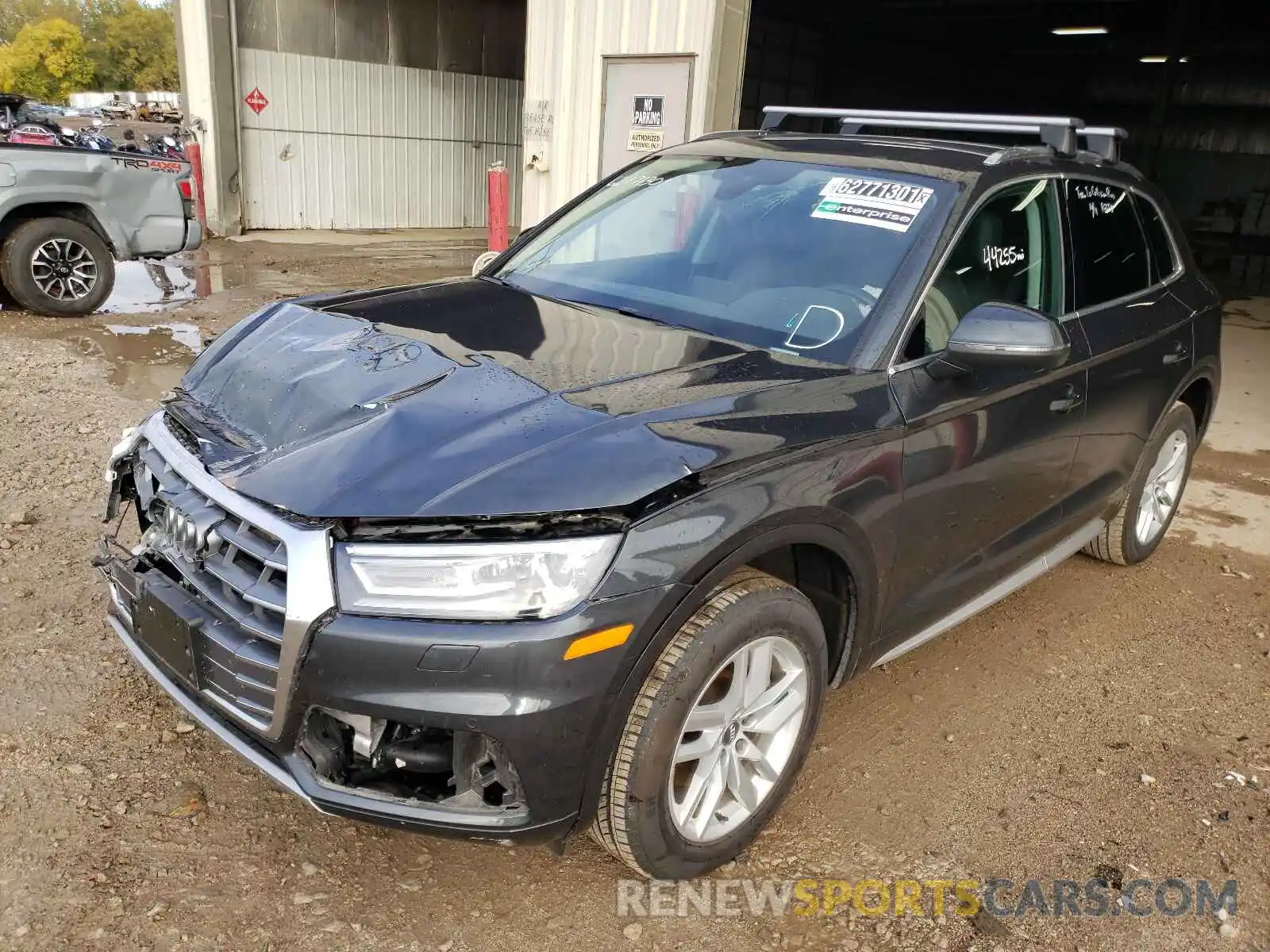 2 Photograph of a damaged car WA1ANAFY4L2060911 AUDI Q5 2020