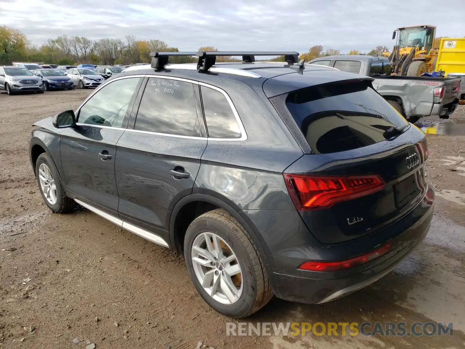 3 Фотография поврежденного автомобиля WA1ANAFY4L2060911 AUDI Q5 2020