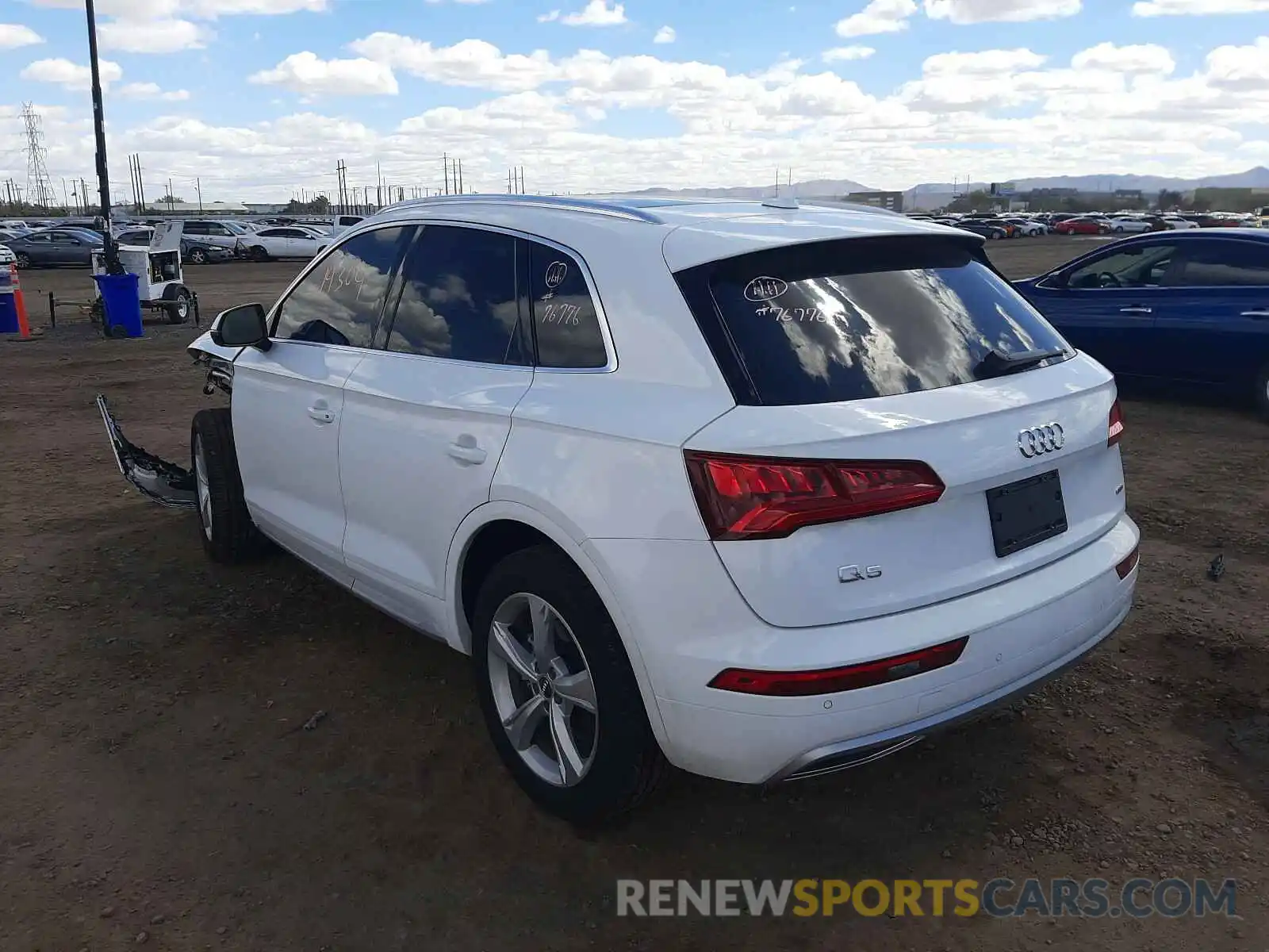 3 Фотография поврежденного автомобиля WA1ANAFY4L2064473 AUDI Q5 2020