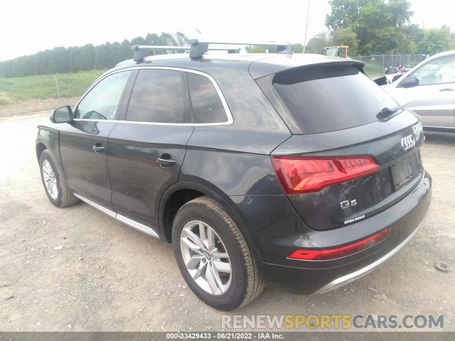 3 Photograph of a damaged car WA1ANAFY4L2094587 AUDI Q5 2020