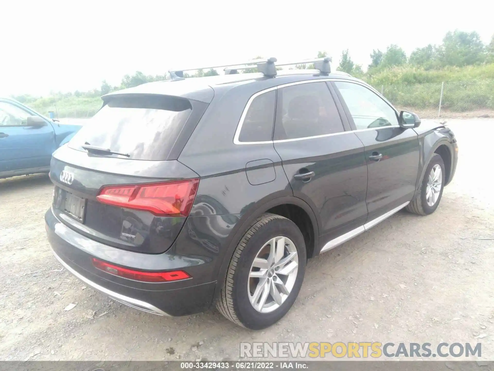 4 Photograph of a damaged car WA1ANAFY4L2094587 AUDI Q5 2020