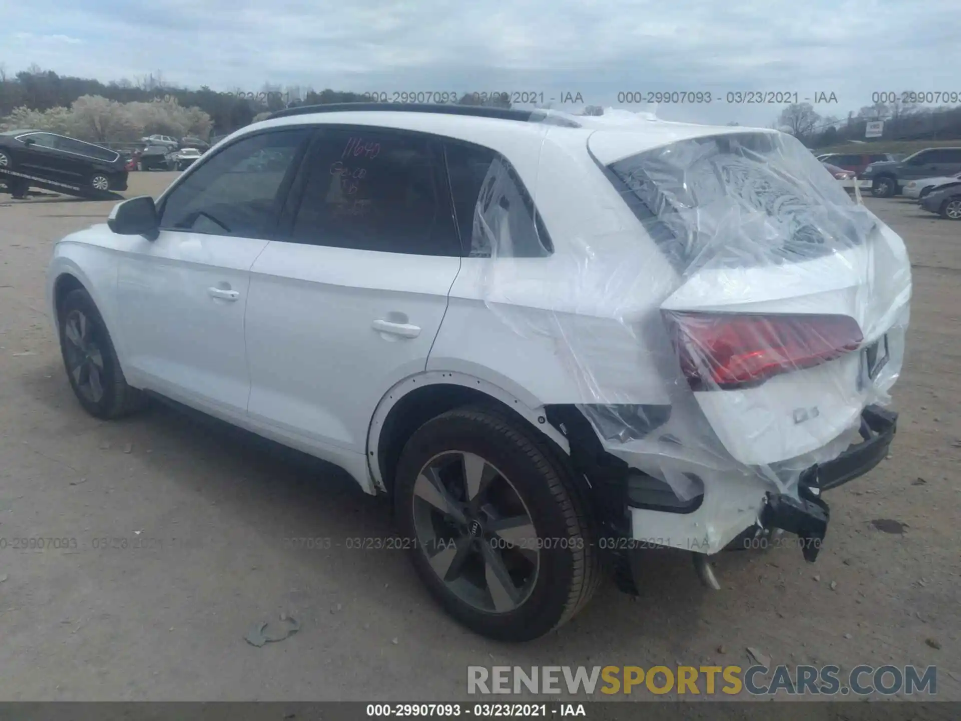 3 Photograph of a damaged car WA1ANAFY4L2107449 AUDI Q5 2020