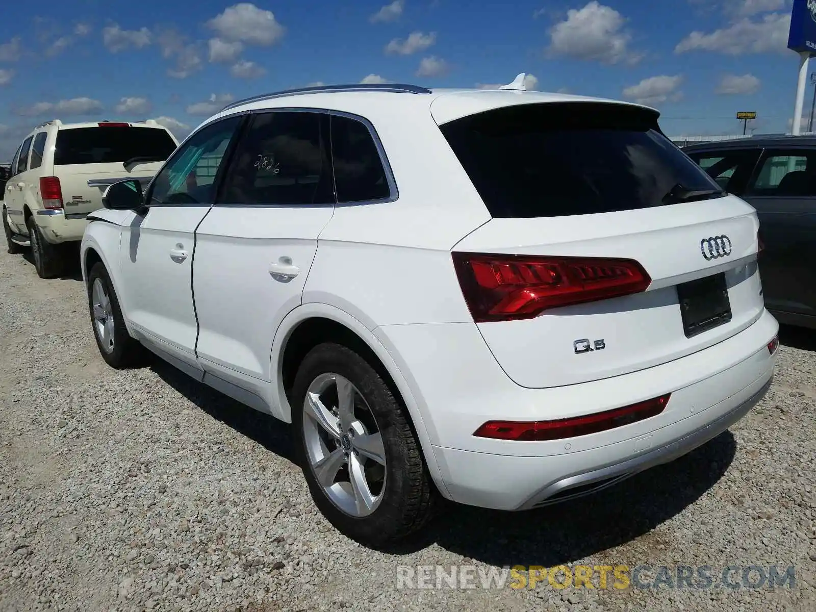 3 Фотография поврежденного автомобиля WA1ANAFY5L2010034 AUDI Q5 2020