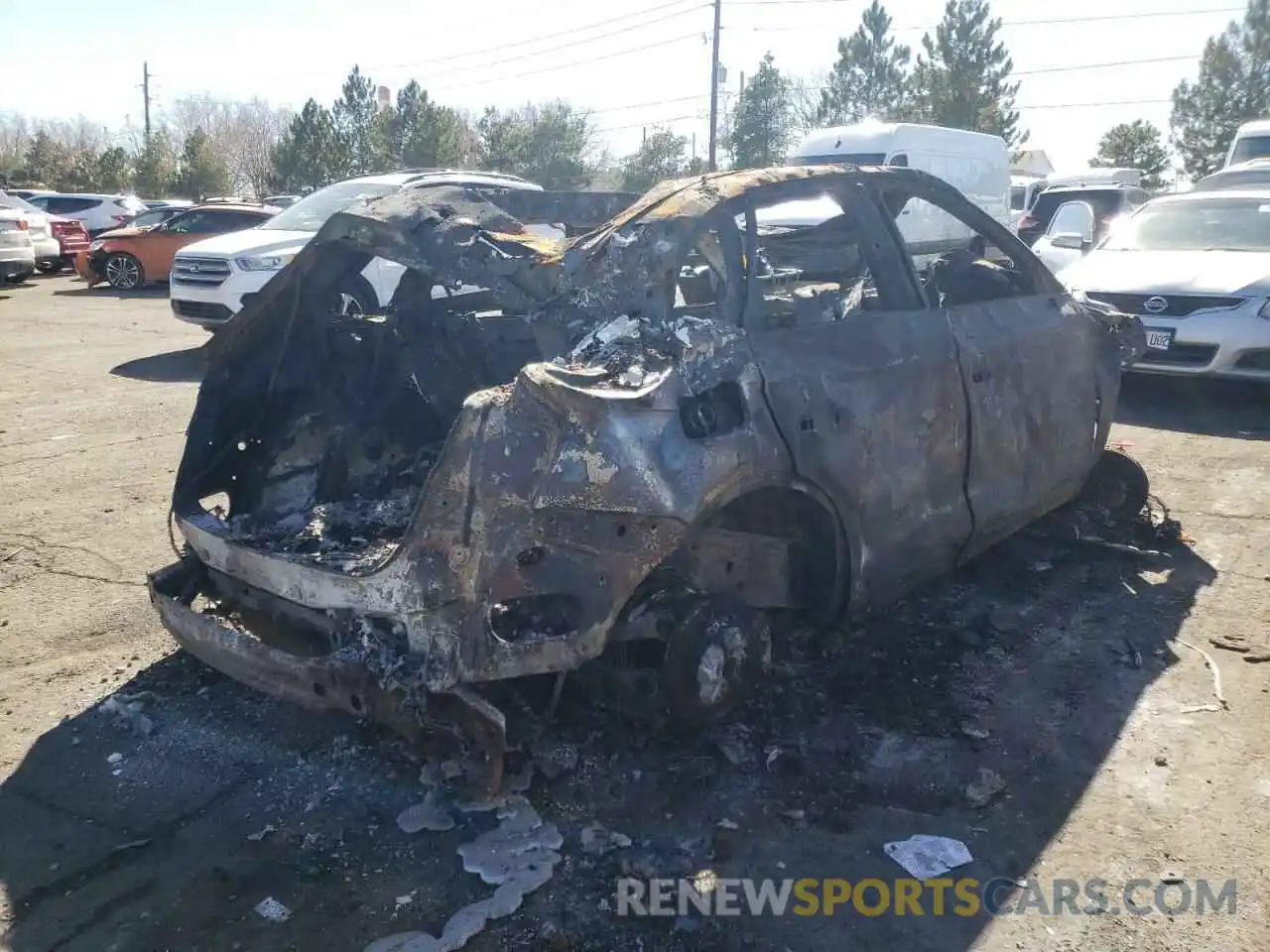 4 Photograph of a damaged car WA1ANAFY5L2021390 AUDI Q5 2020