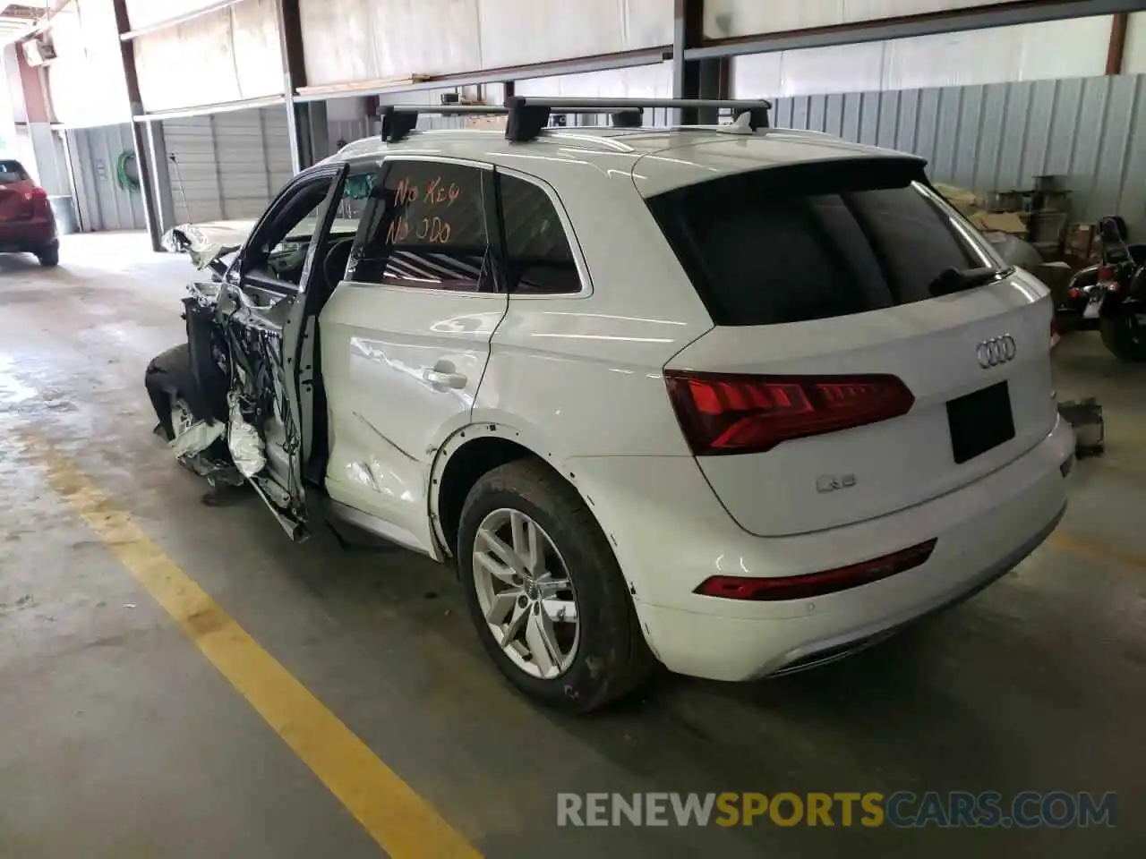 3 Фотография поврежденного автомобиля WA1ANAFY5L2024239 AUDI Q5 2020