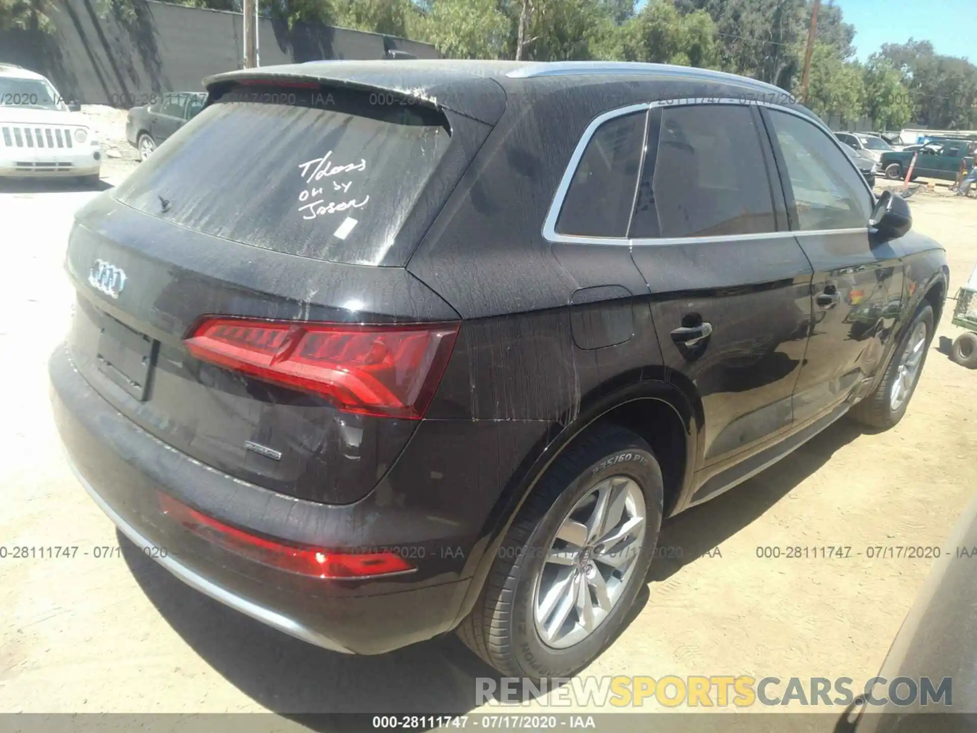 4 Photograph of a damaged car WA1ANAFY5L2043745 AUDI Q5 2020