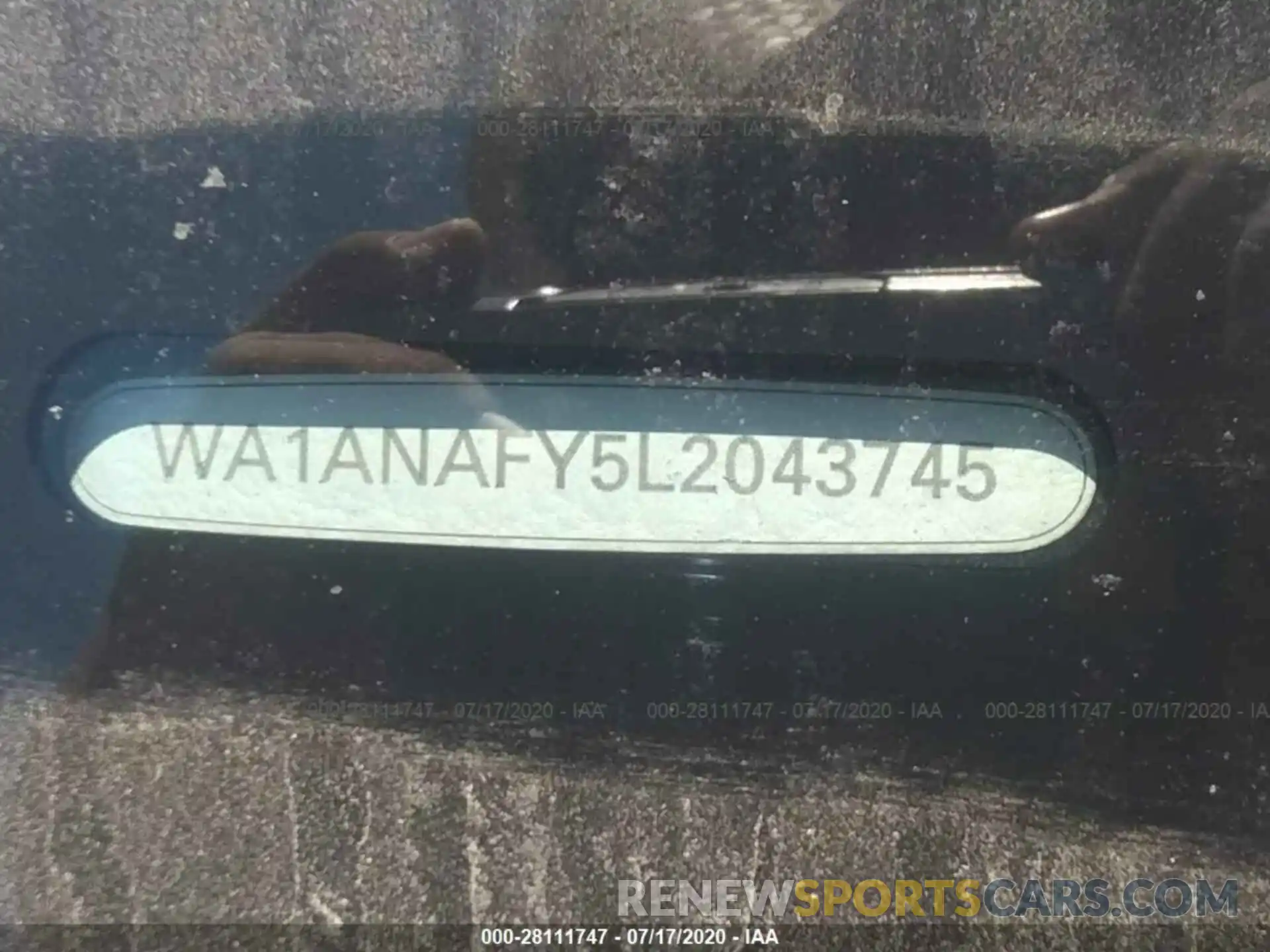 9 Photograph of a damaged car WA1ANAFY5L2043745 AUDI Q5 2020
