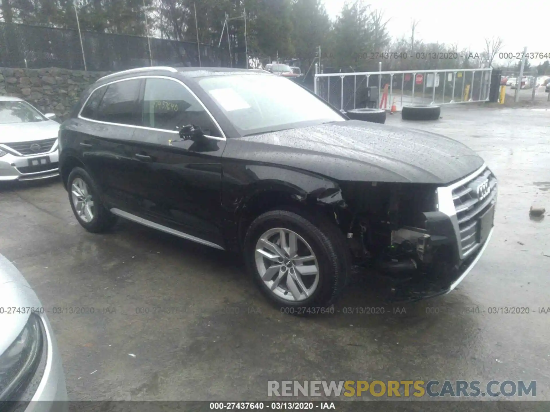 1 Photograph of a damaged car WA1ANAFY5L2044085 AUDI Q5 2020