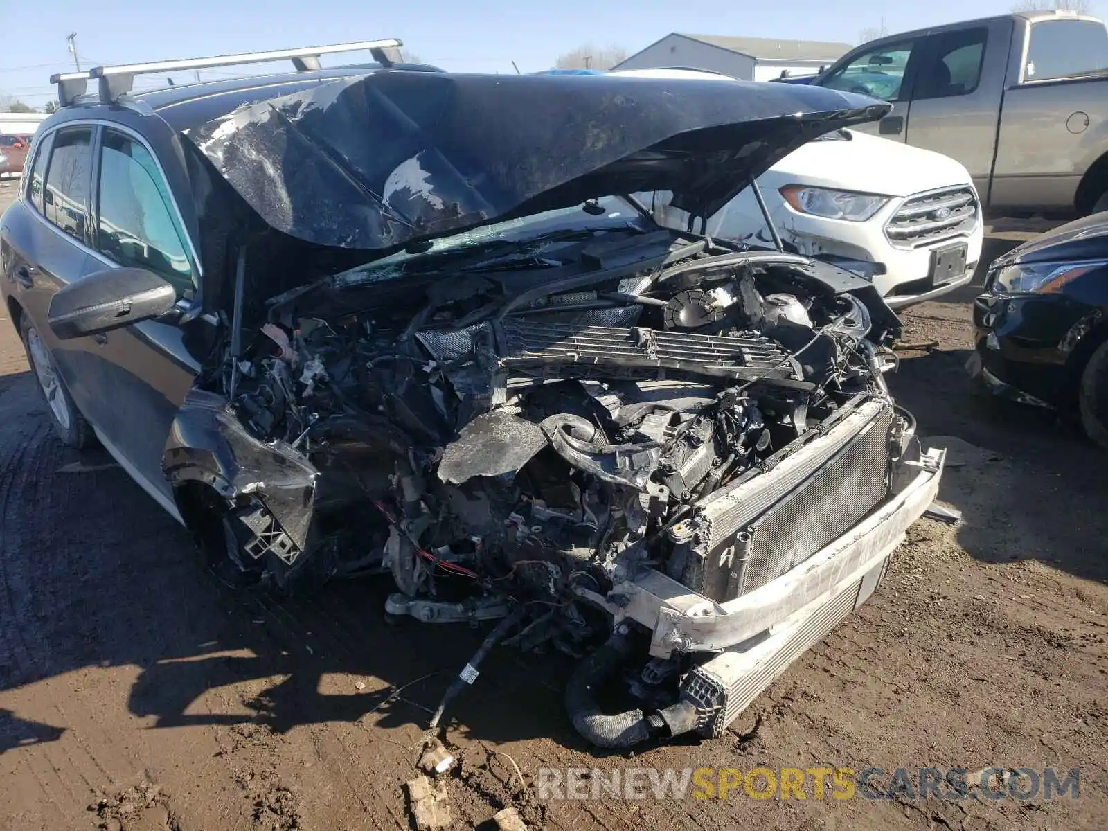 9 Photograph of a damaged car WA1ANAFY5L2053949 AUDI Q5 2020