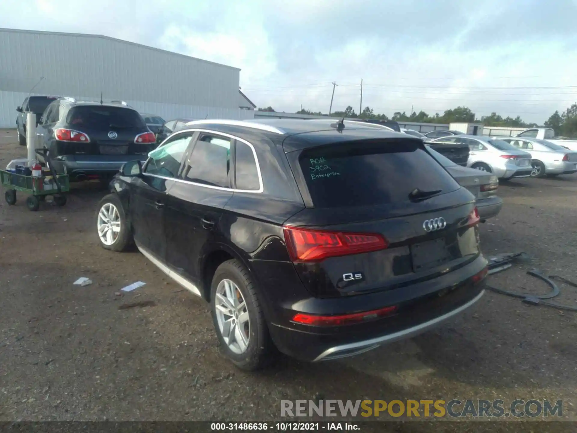 3 Фотография поврежденного автомобиля WA1ANAFY5L2061887 AUDI Q5 2020