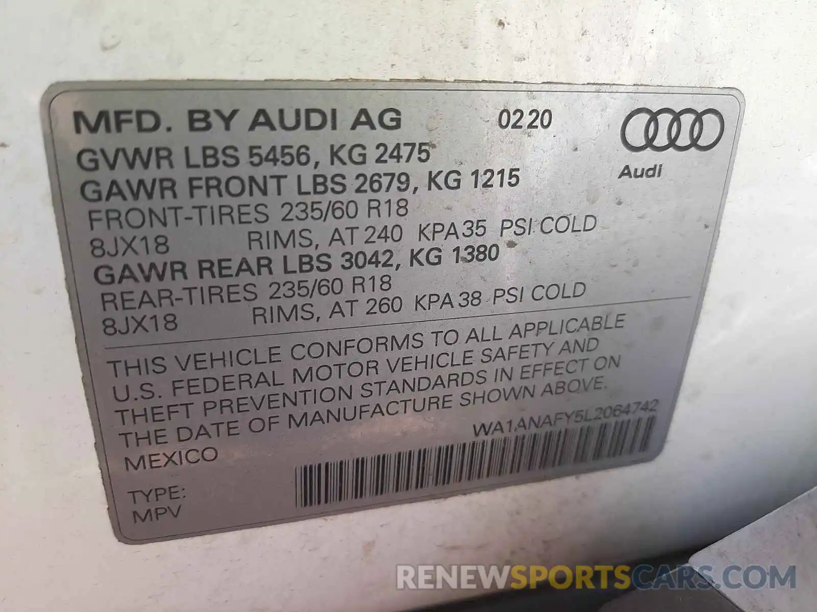 10 Photograph of a damaged car WA1ANAFY5L2064742 AUDI Q5 2020