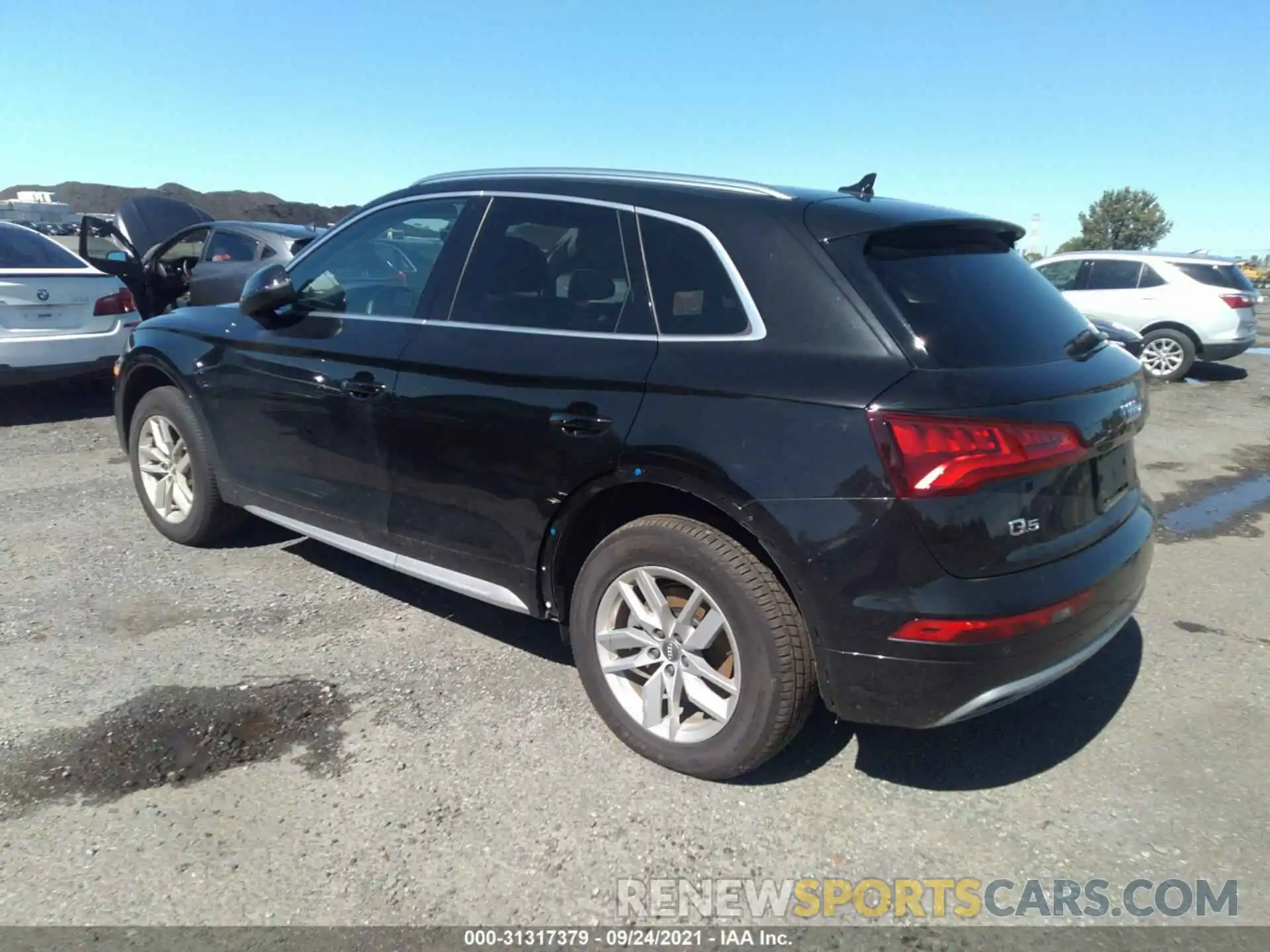 3 Фотография поврежденного автомобиля WA1ANAFY5L2103958 AUDI Q5 2020