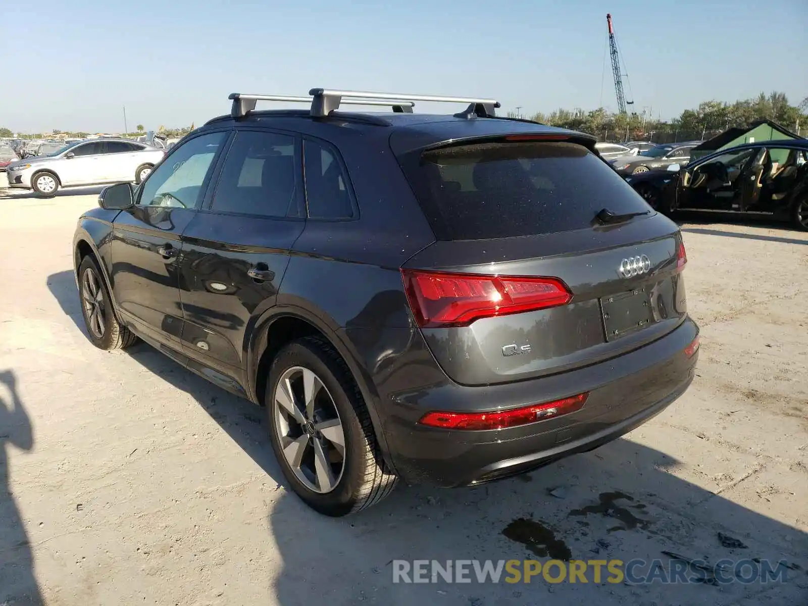 3 Фотография поврежденного автомобиля WA1ANAFY5L2114054 AUDI Q5 2020