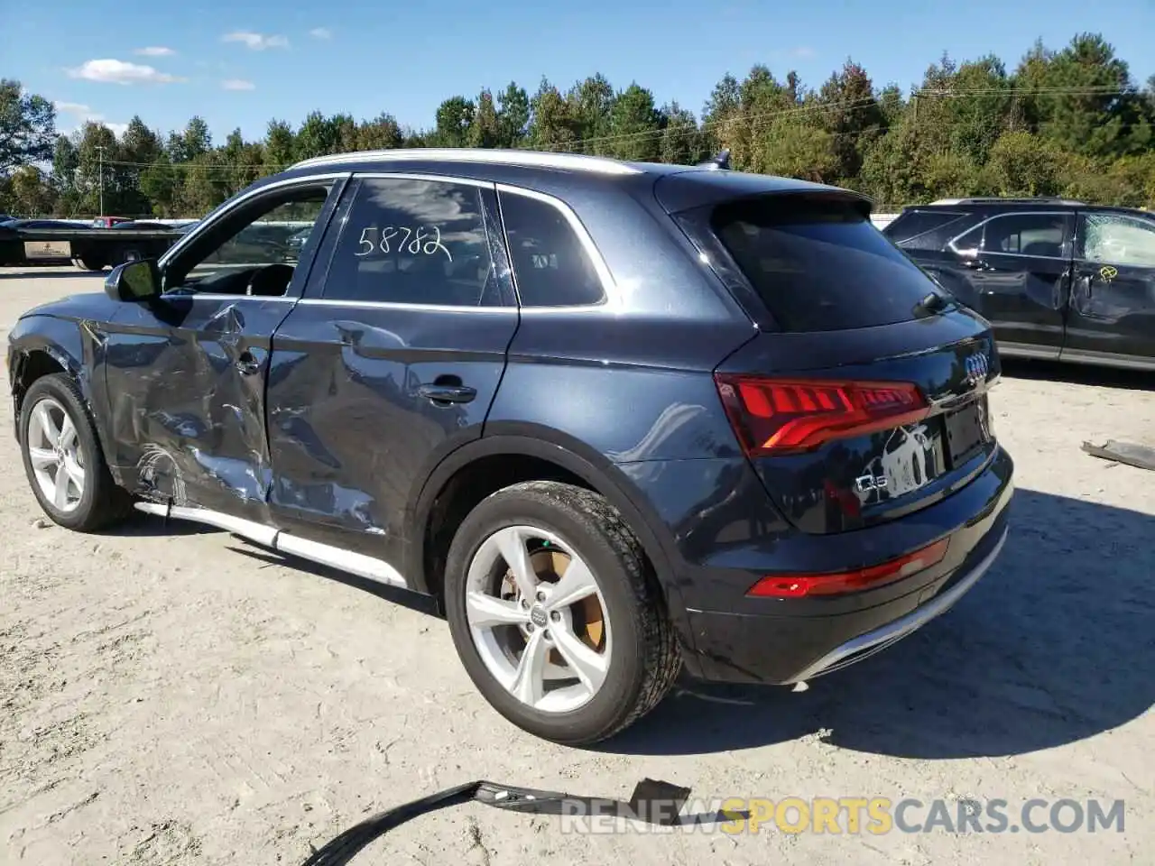 3 Photograph of a damaged car WA1ANAFY6L2009989 AUDI Q5 2020